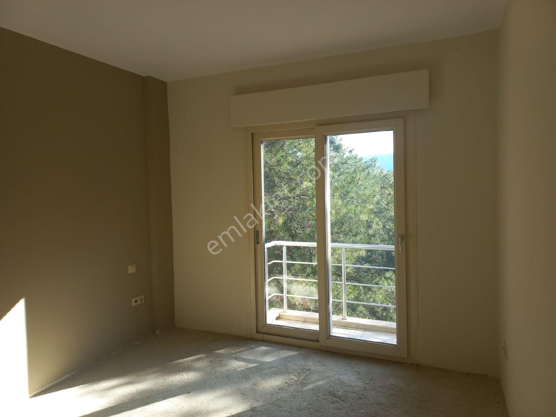 Tek Müstakil 4+2 Havuzlu Site - Görsel 13