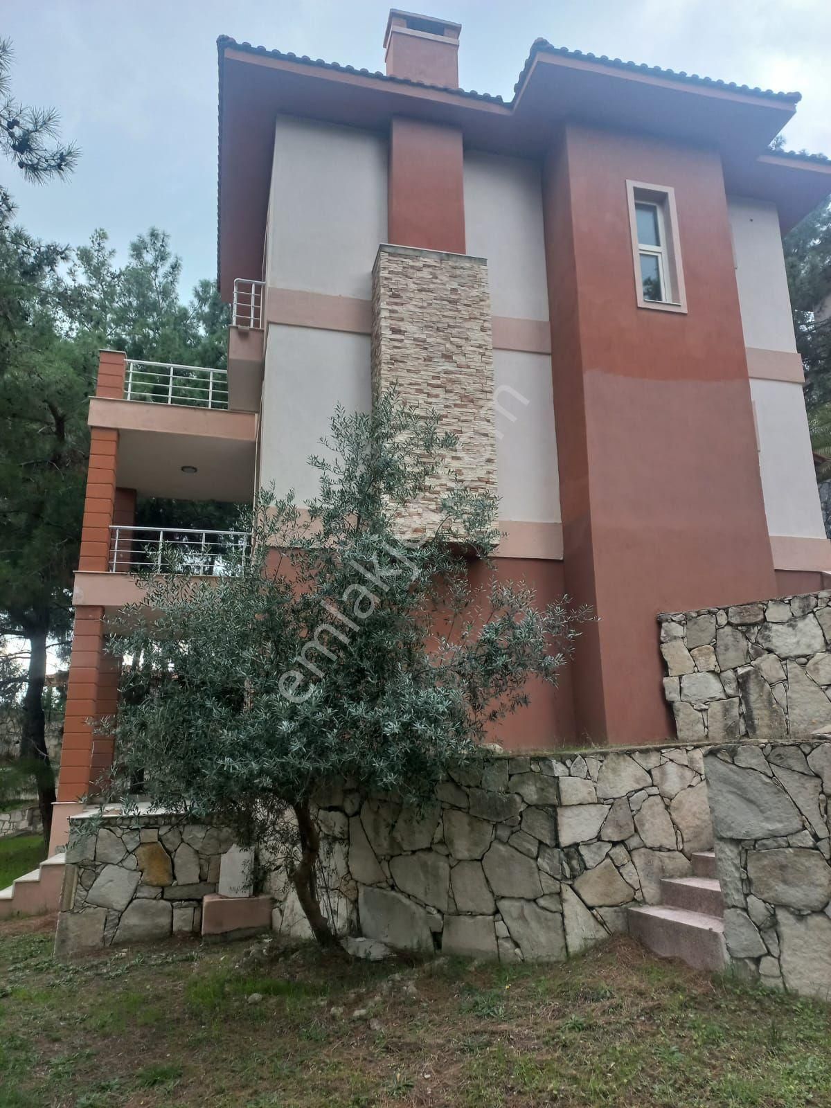 Tek Müstakil 4+2 Havuzlu Site - Görsel 2