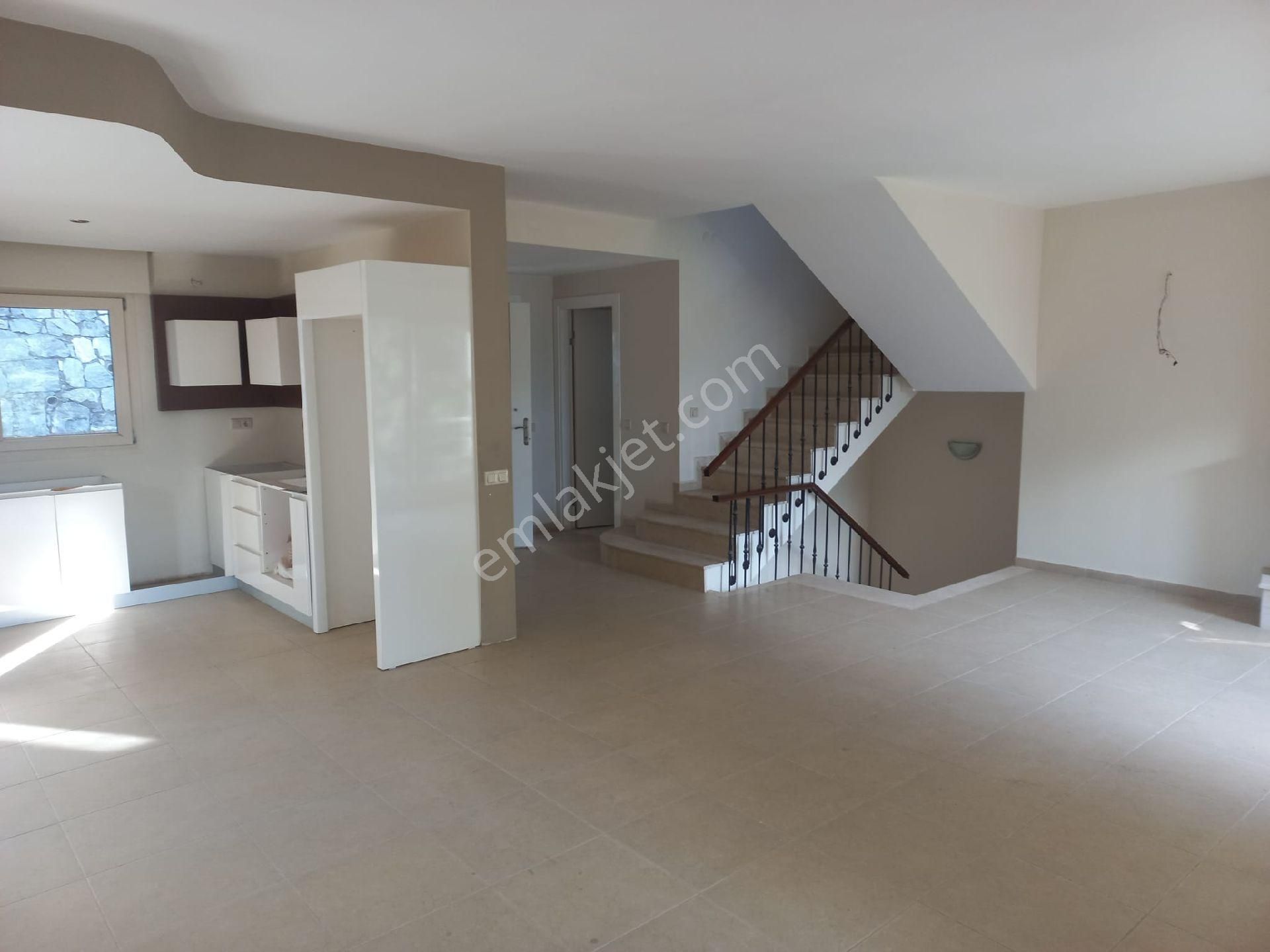 Tek Müstakil 4+2 Havuzlu Site - Görsel 8