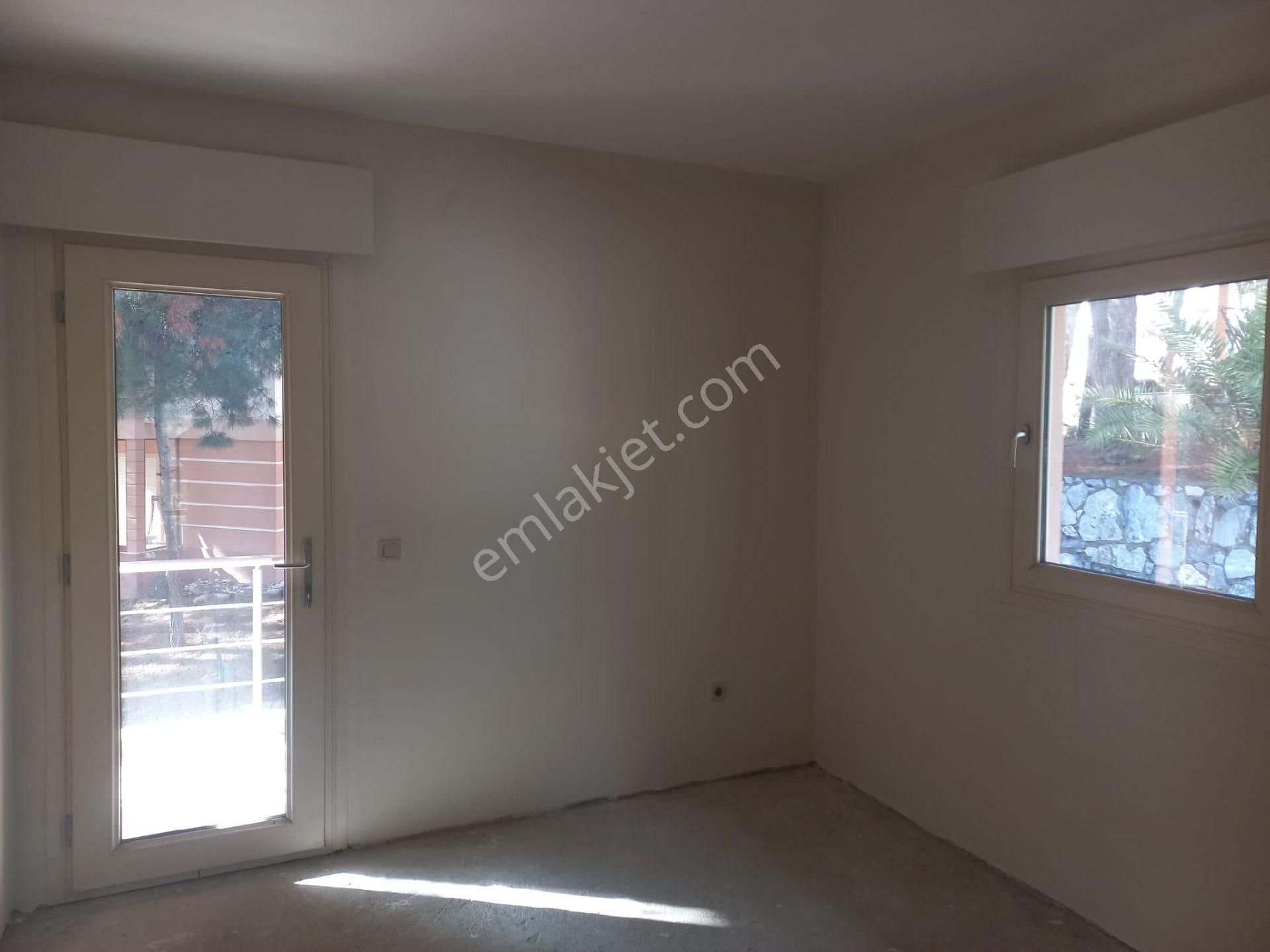 Tek Müstakil 4+2 Havuzlu Site - Görsel 15