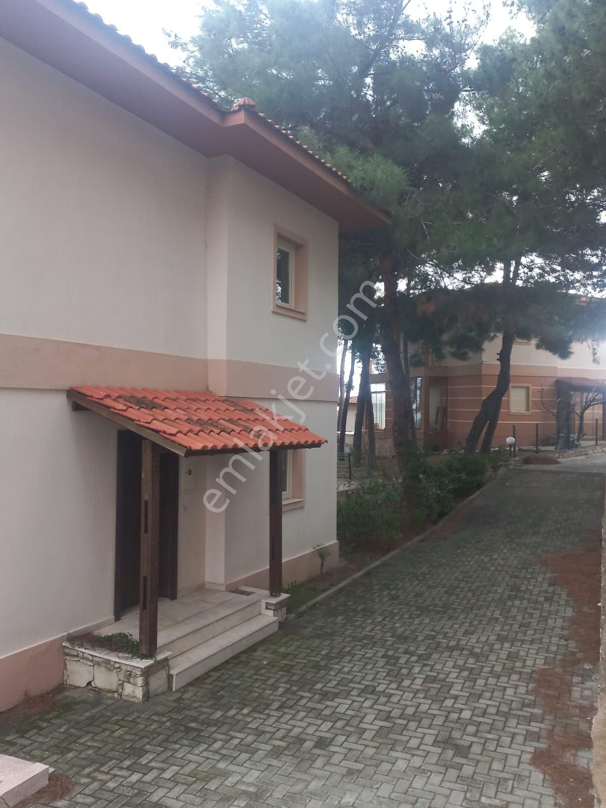 Tek Müstakil 4+2 Havuzlu Site - Görsel 16