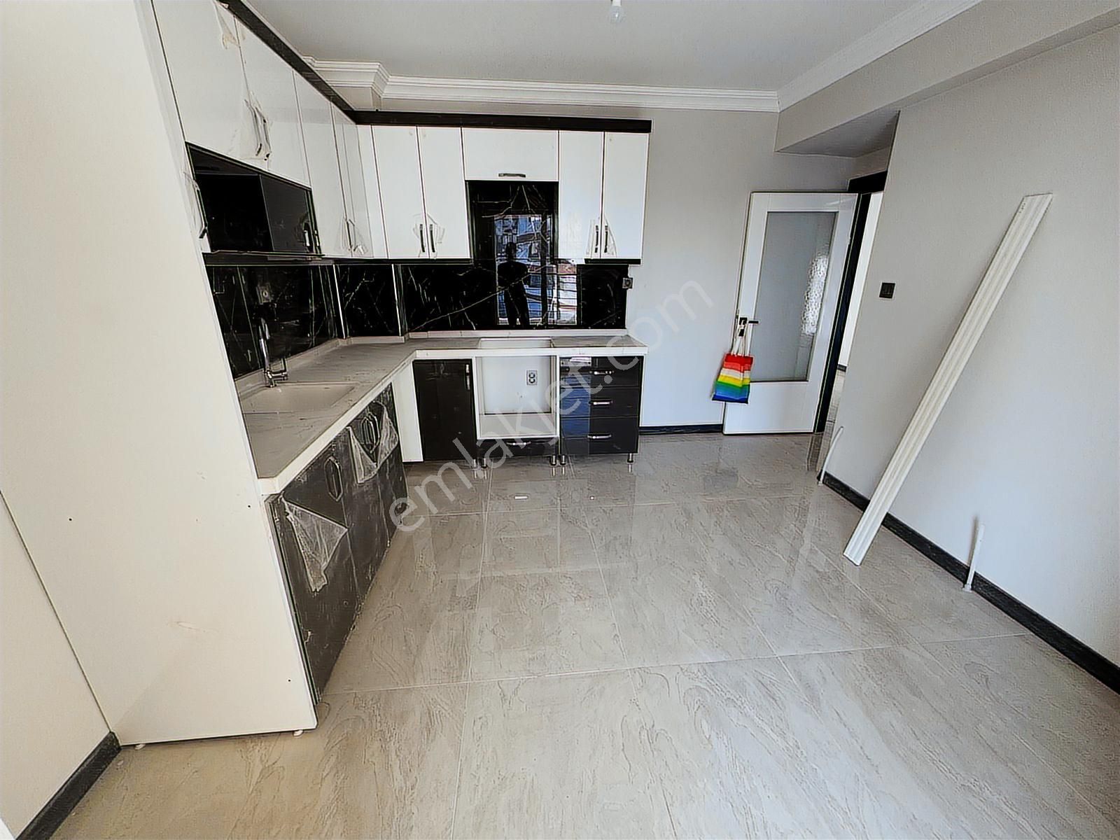 Yılmazer'den Ş. Ömer Azak İ.ö.okulu Karşısı Sıfır Masrafsız 3+1