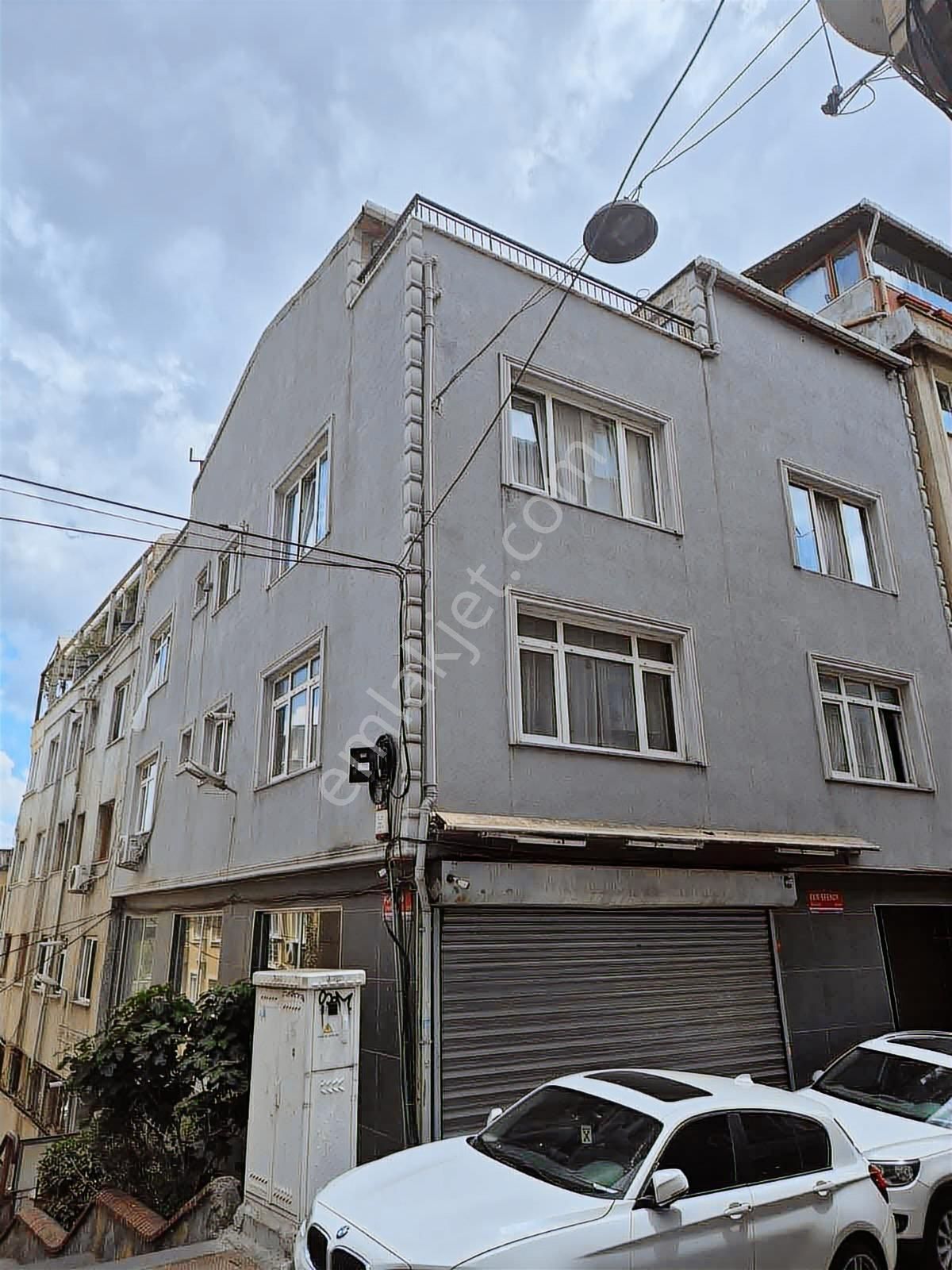 Sütlücede Kiralık Köşebaşı Dükkan Ana Cadde İşlek Lokasyon! - Görsel 9