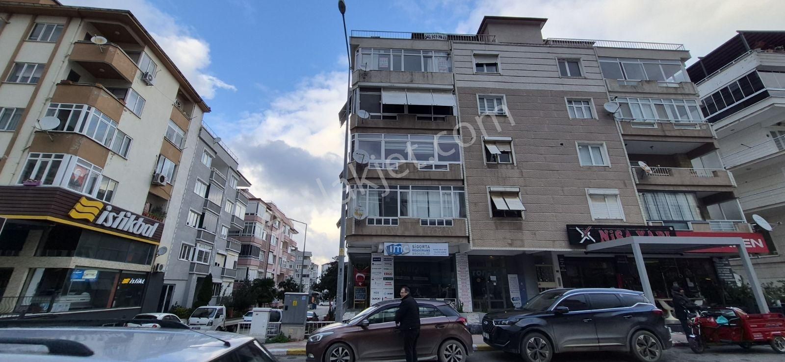 Çınarcık Taşlimanda Anayola Cephe 2.kat 2+1 - Görsel 22