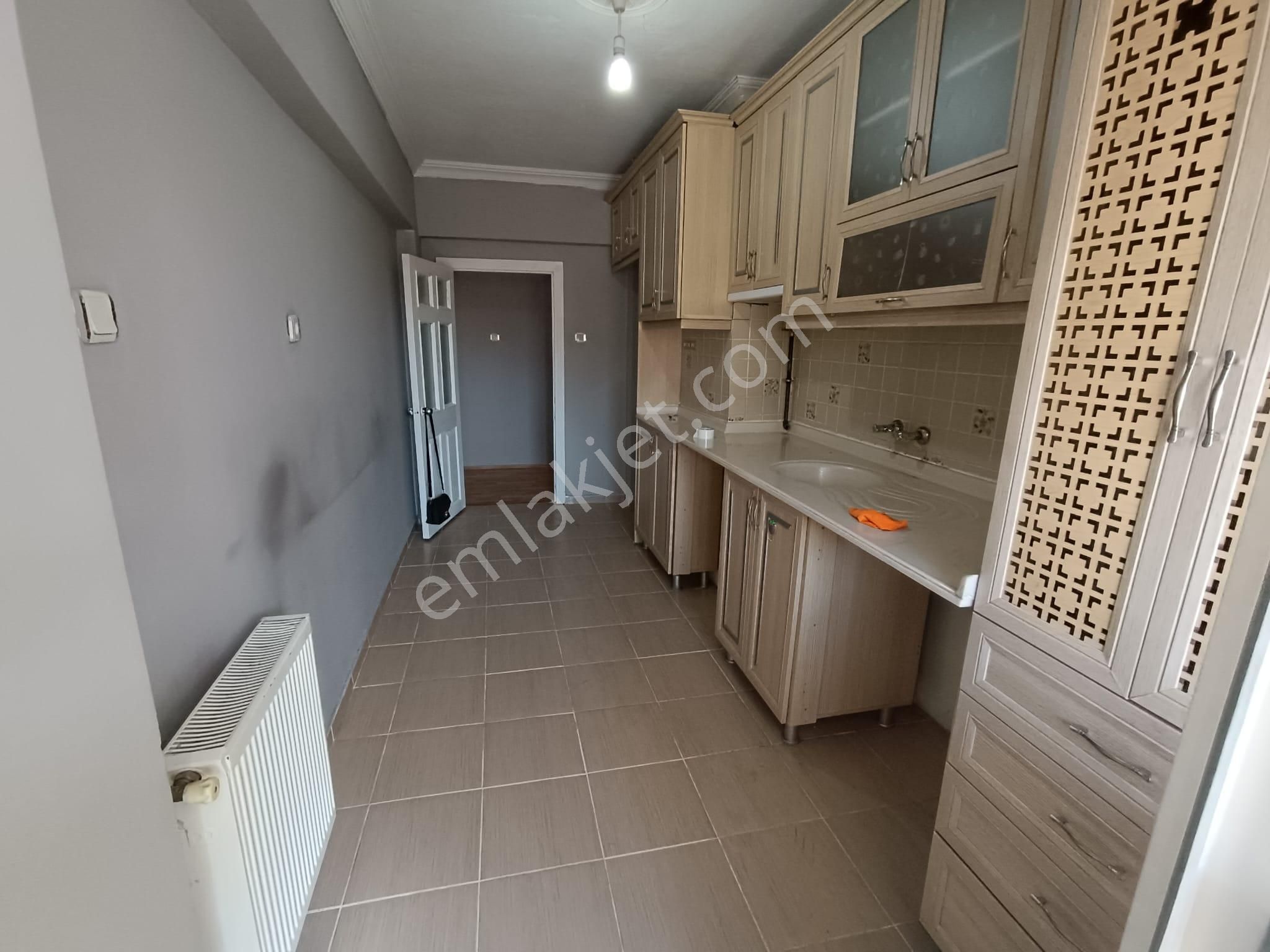 Sincan Tandoğan Mah. 3+1 Ara Kat Masrafsız Çift Balkonlu Caddeye Yakın Daire - Görsel 2