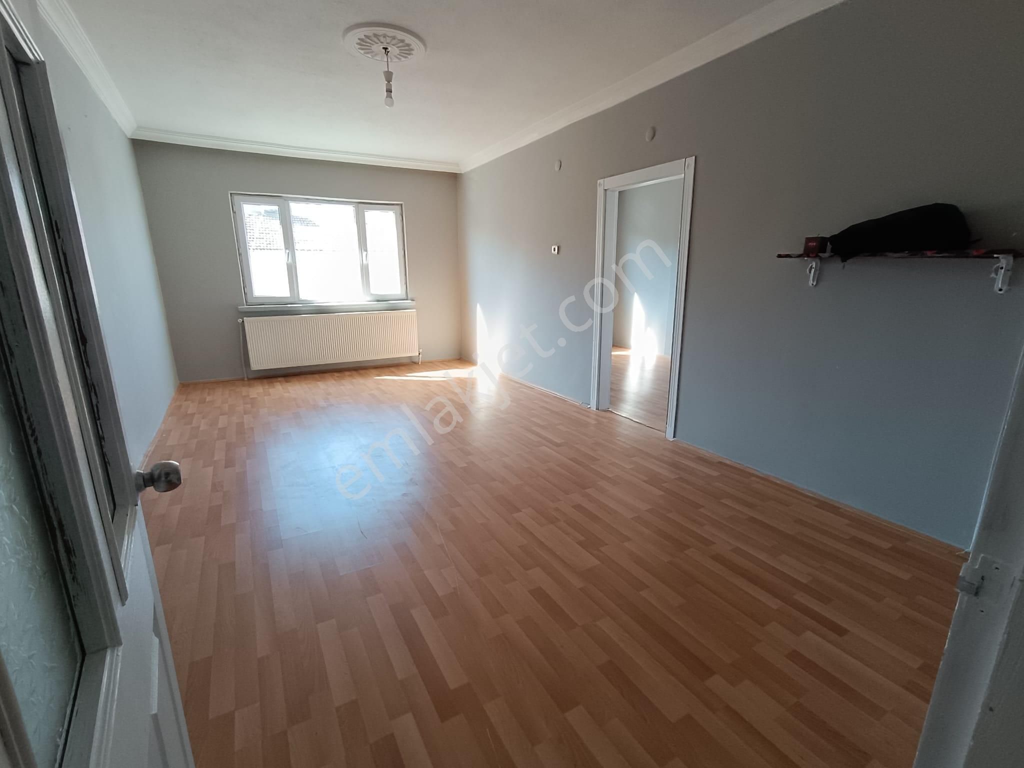 Sincan Tandoğan Mah. 3+1 Ara Kat Masrafsız Çift Balkonlu Caddeye Yakın Daire - Görsel 6