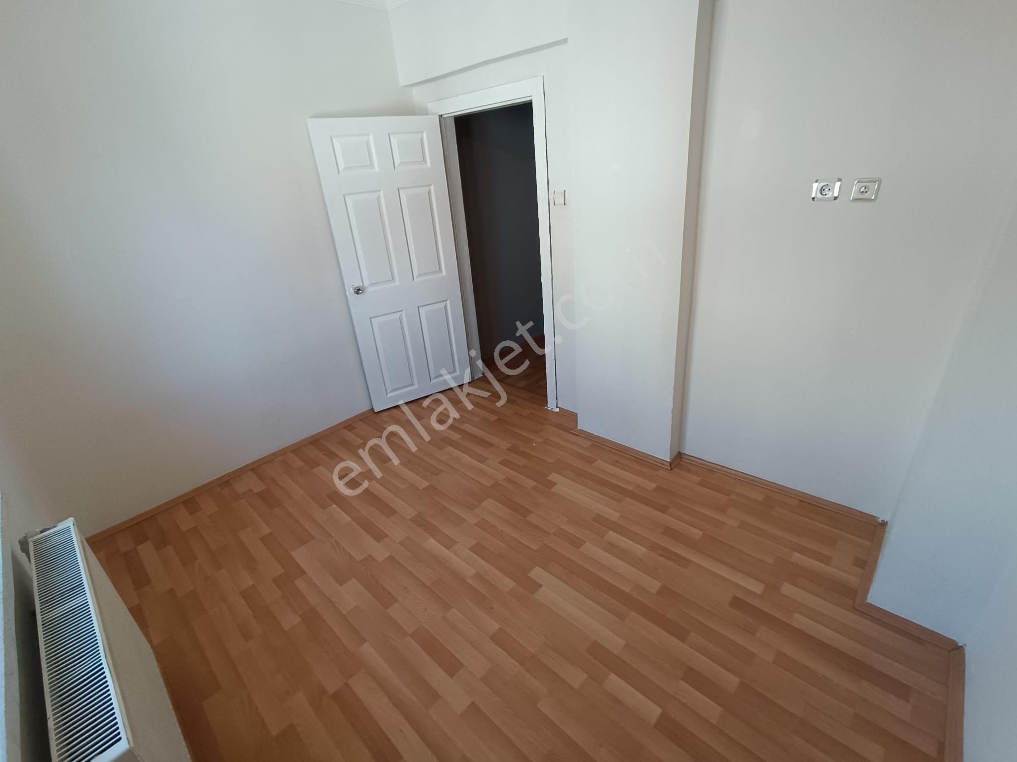 Sincan Tandoğan Mah. 3+1 Ara Kat Masrafsız Çift Balkonlu Caddeye Yakın Daire - Görsel 17