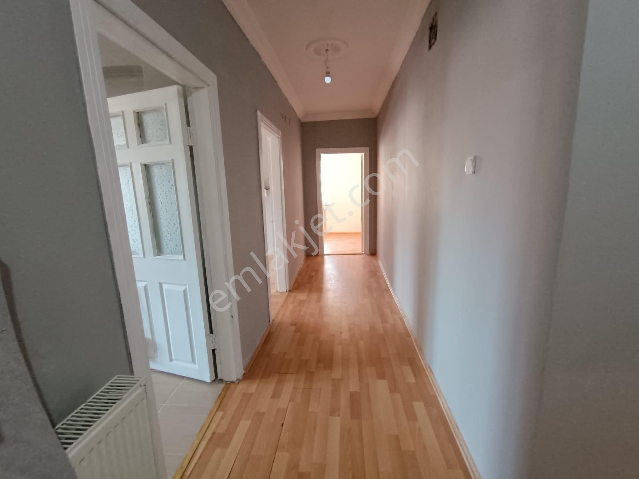 Sincan Tandoğan Mah. 3+1 Ara Kat Masrafsız Çift Balkonlu Caddeye Yakın Daire - Görsel 23