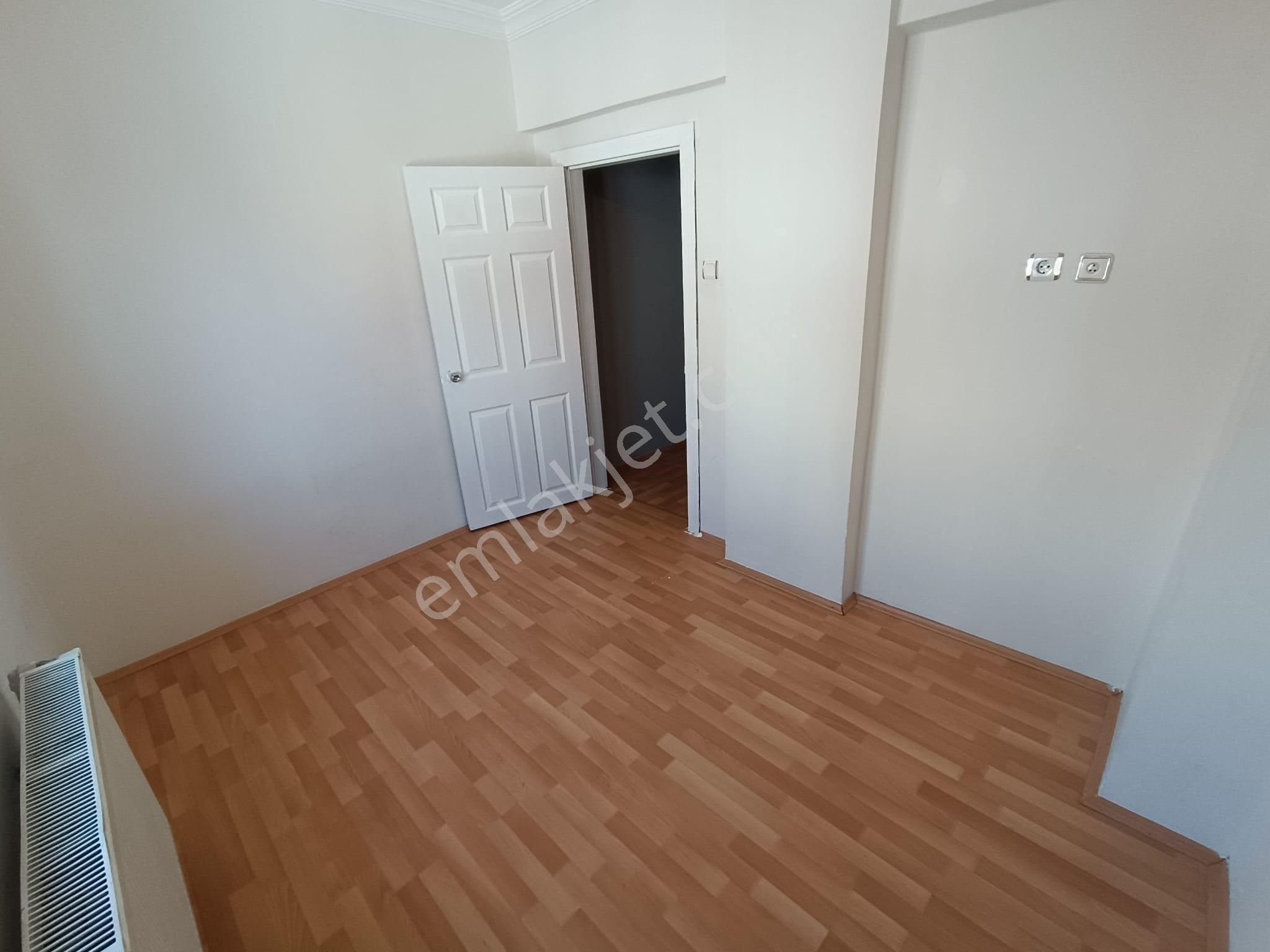 Sincan Tandoğan Mah. 3+1 Ara Kat Masrafsız Çift Balkonlu Caddeye Yakın Daire - Görsel 16