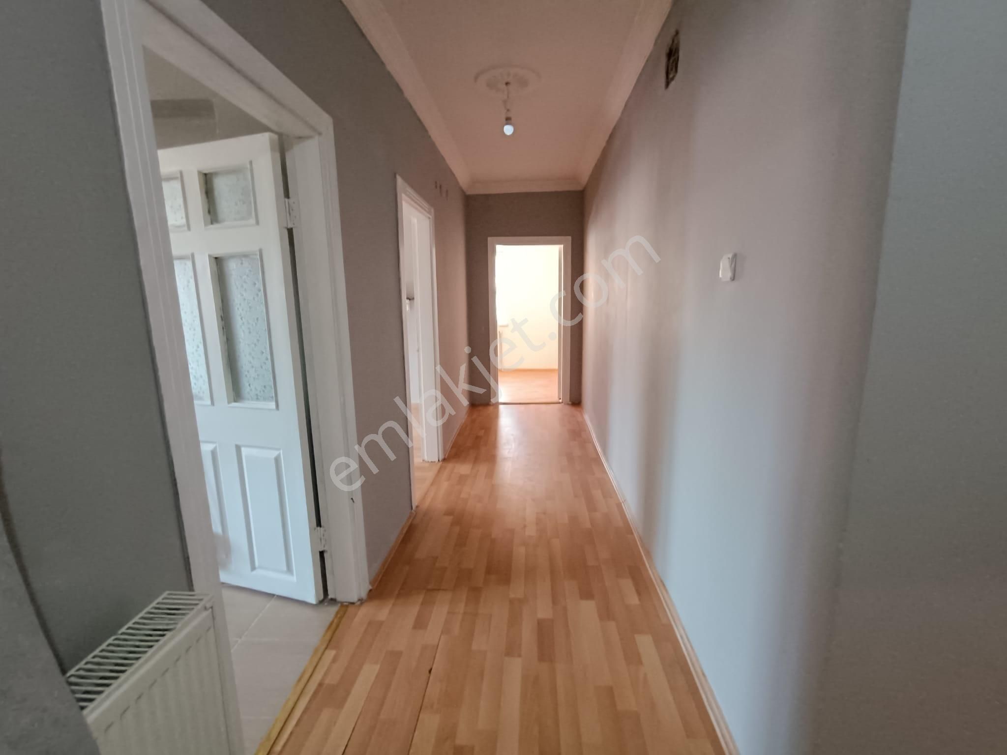 Sincan Tandoğan Mah. 3+1 Ara Kat Masrafsız Çift Balkonlu Caddeye Yakın Daire - Görsel 24