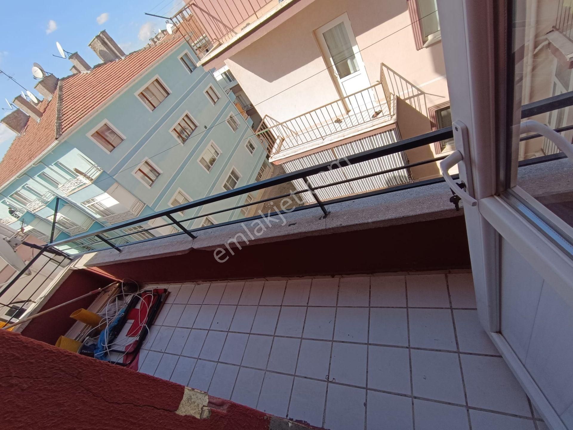 Sincan Tandoğan Mah. 3+1 Ara Kat Masrafsız Çift Balkonlu Caddeye Yakın Daire - Görsel 35