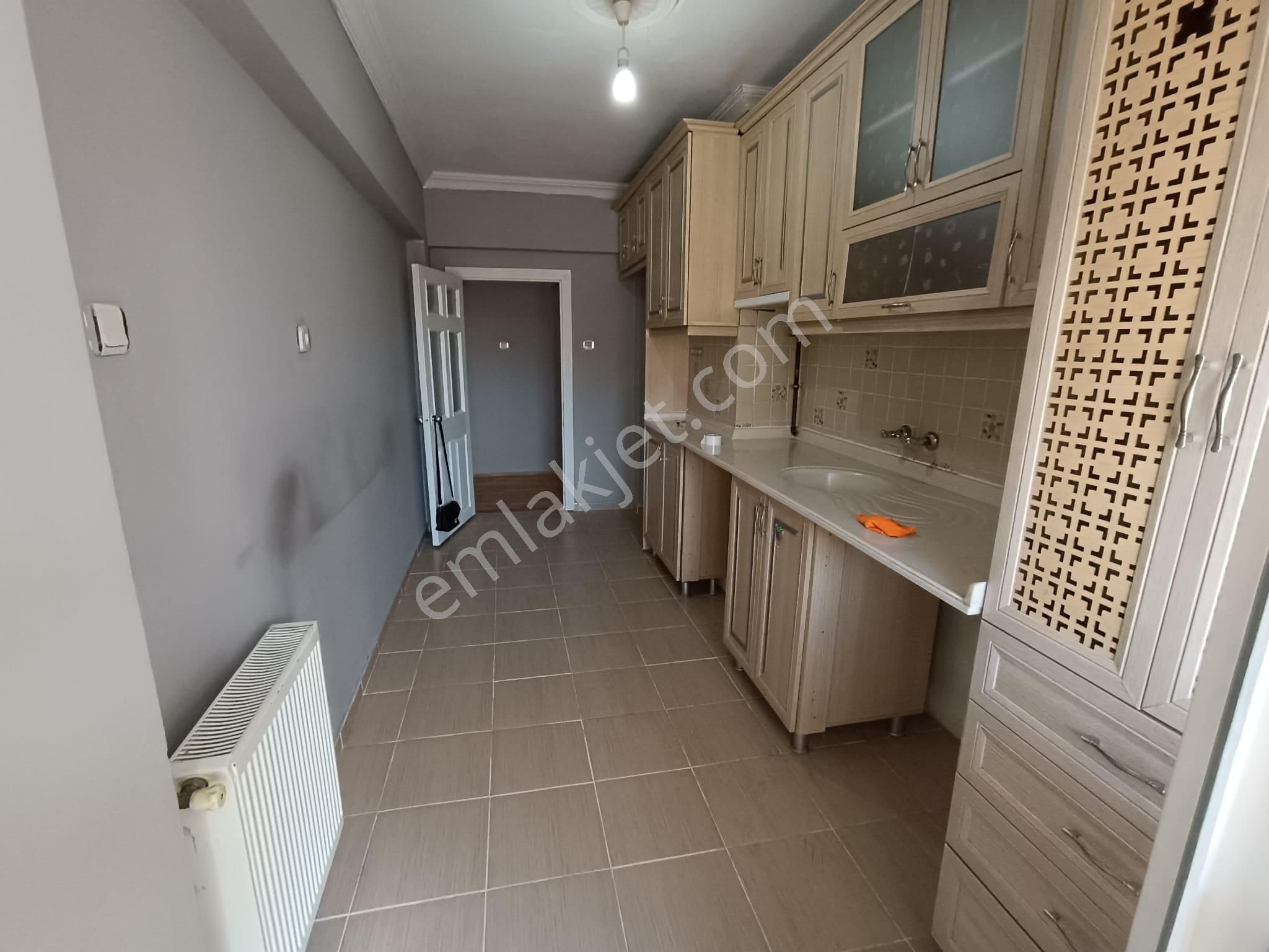 Sincan Tandoğan Mah. 3+1 Ara Kat Masrafsız Çift Balkonlu Caddeye Yakın Daire - Görsel 5