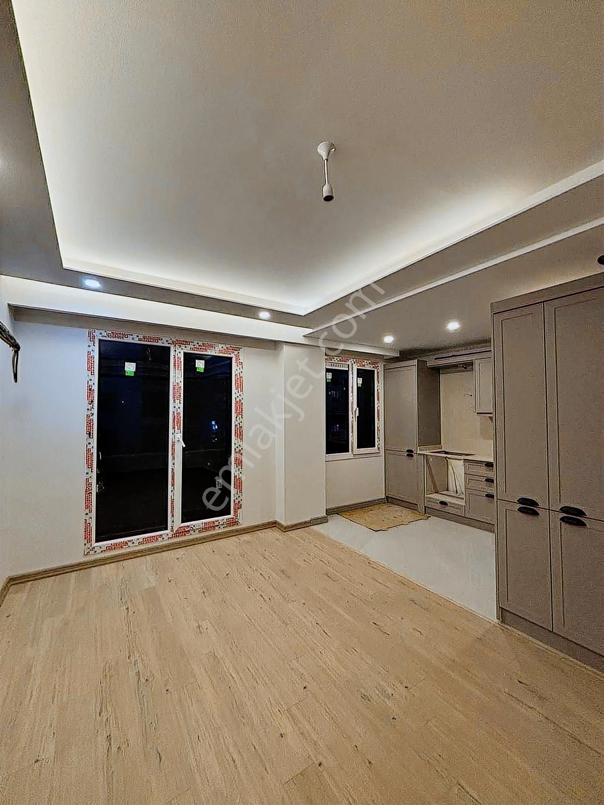 Beylikdüzü Yakupluda Sıfır Binada 1+1 Satılık Daire - Görsel 4