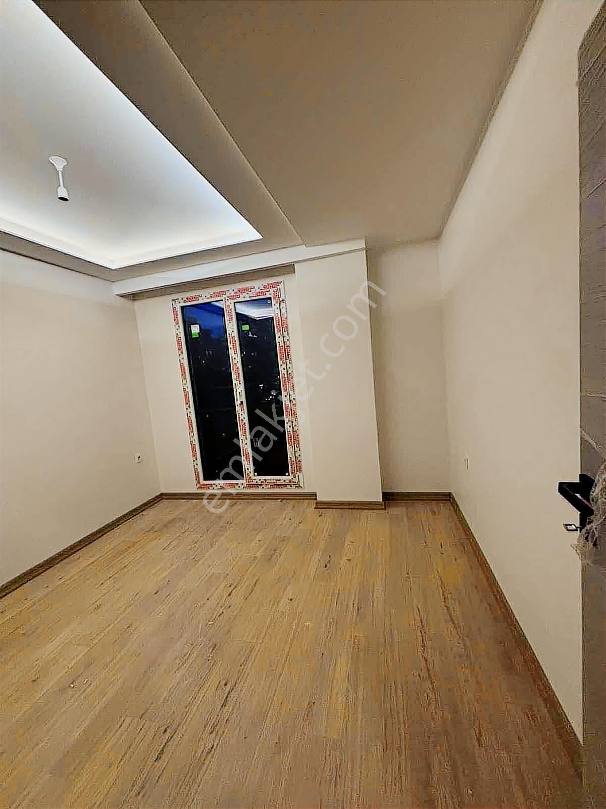 Beylikdüzü Yakupluda Sıfır Binada 1+1 Satılık Daire - Görsel 12