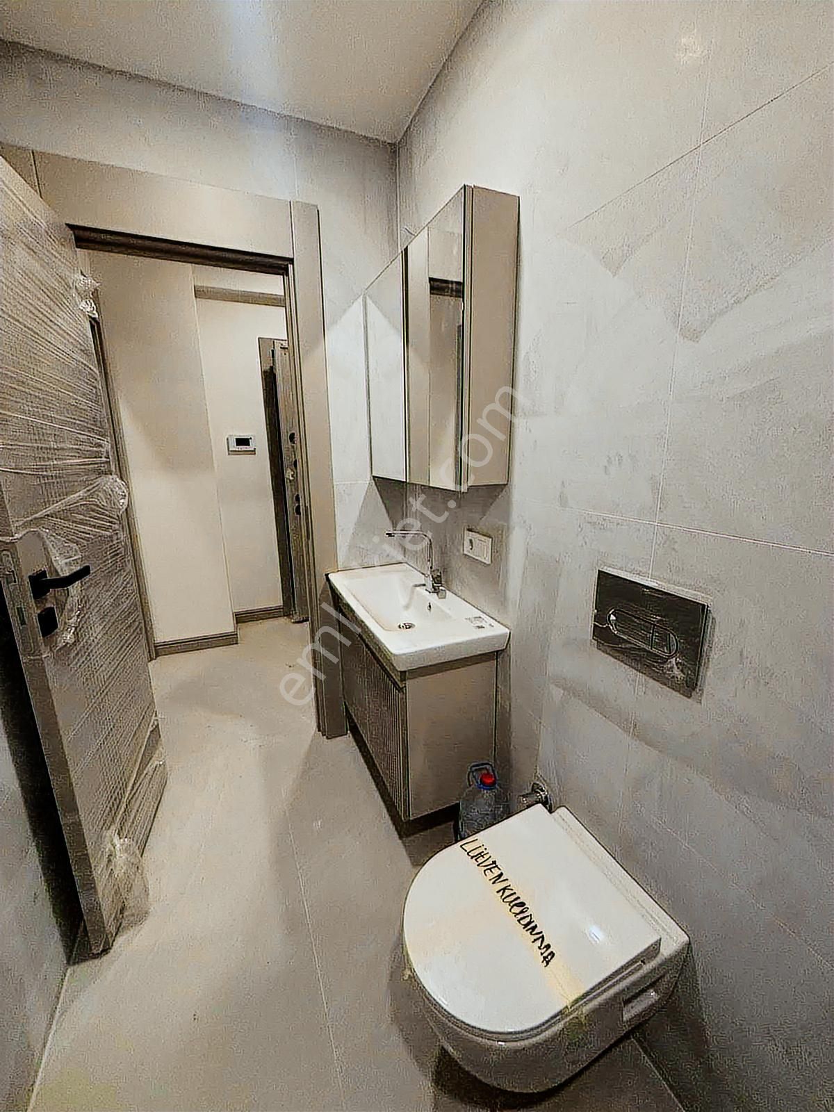 Beylikdüzü Yakupluda Sıfır Binada 1+1 Satılık Daire - Görsel 17