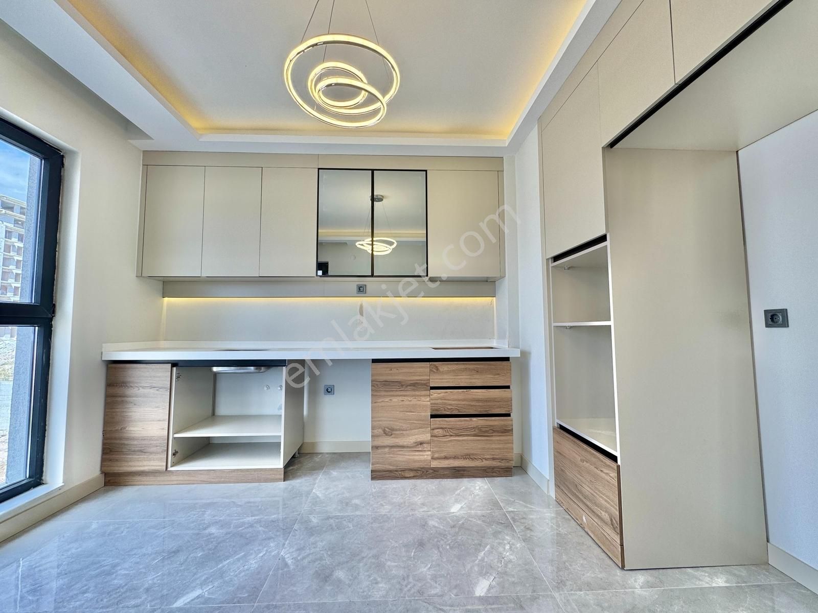 Çiftçioğullarından▃site İçinde Y.ısıtma Çift Banyo Lüx Geniş 2+1