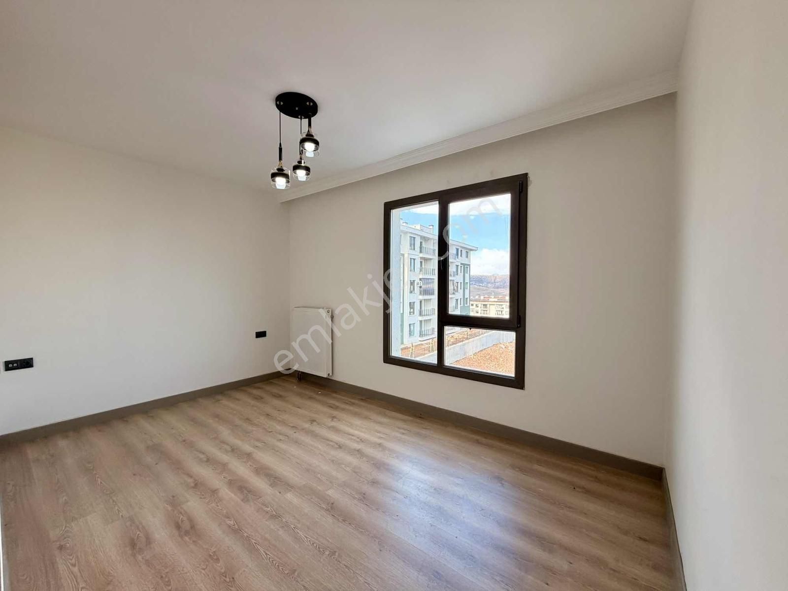 İndere Toki Ekstra Yapılı Eksiksiz Sıfır Kiralık 3+1 Daire - Görsel 14