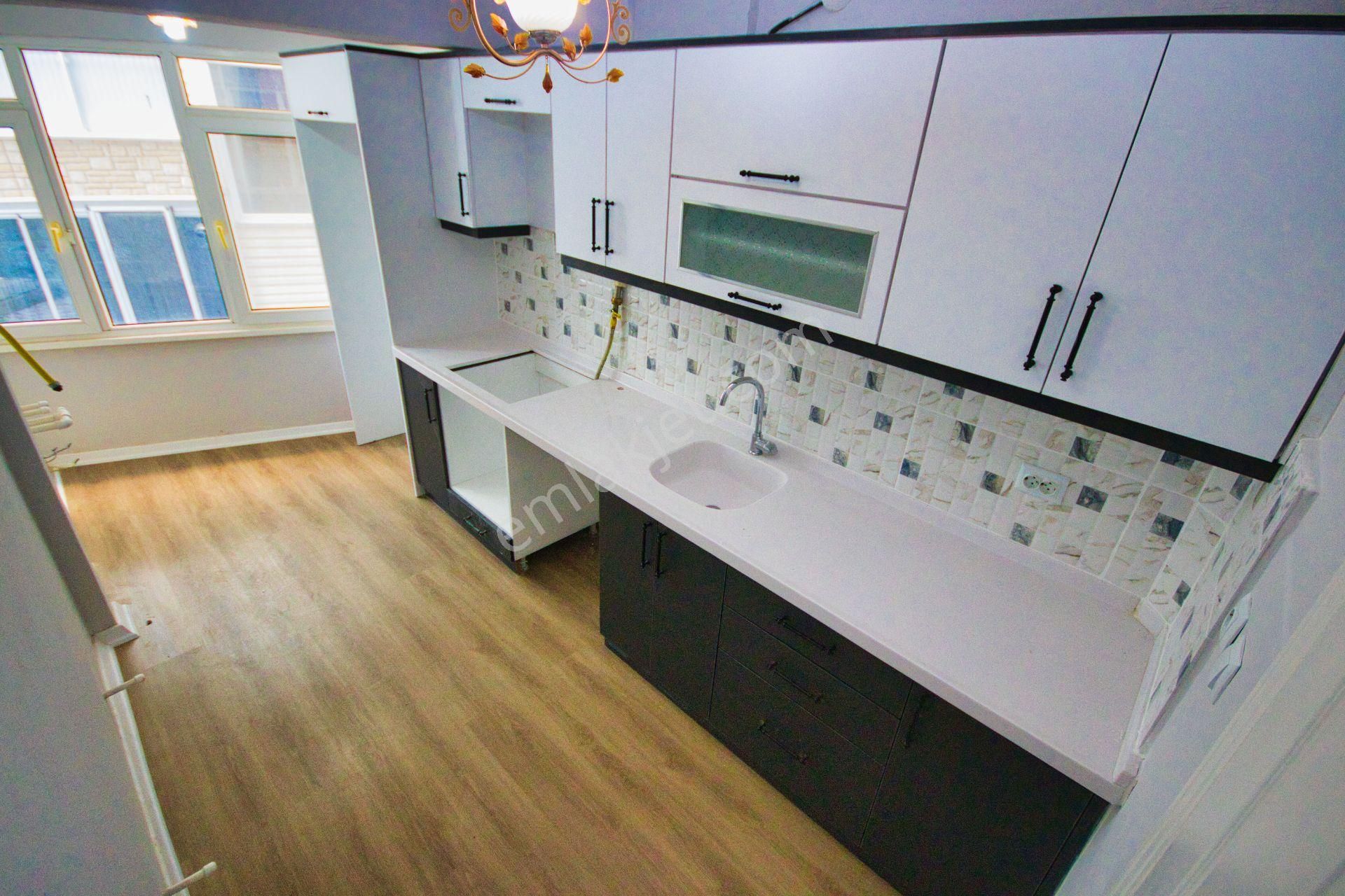 🛑🛑aktif'ten Akçay'da Ön Cephe Ayrı Mutfak Çift Balkon Geniş 3+1 Masrafsız Daire - Görsel 3
