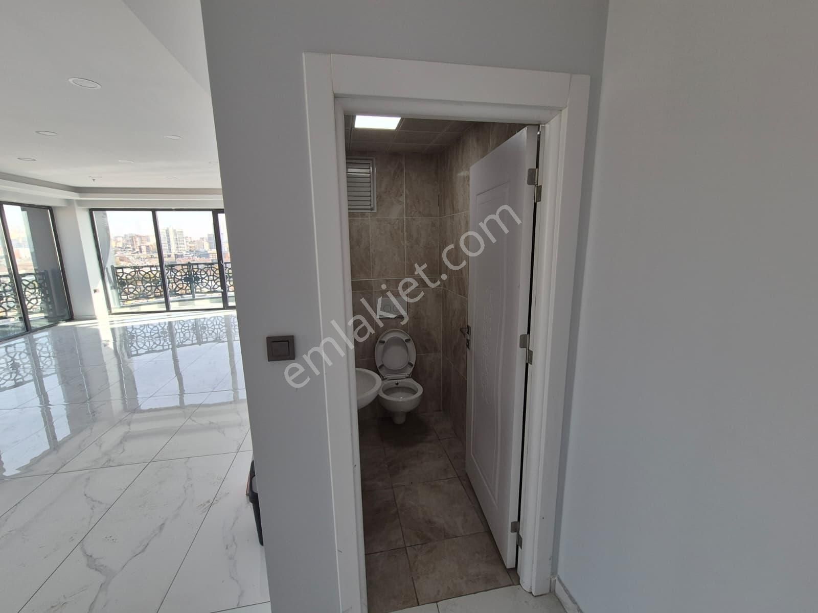 Serhat Kavşakta Alc Plazada 85 M2 Yapılı Kiralık Ofis - Görsel 3