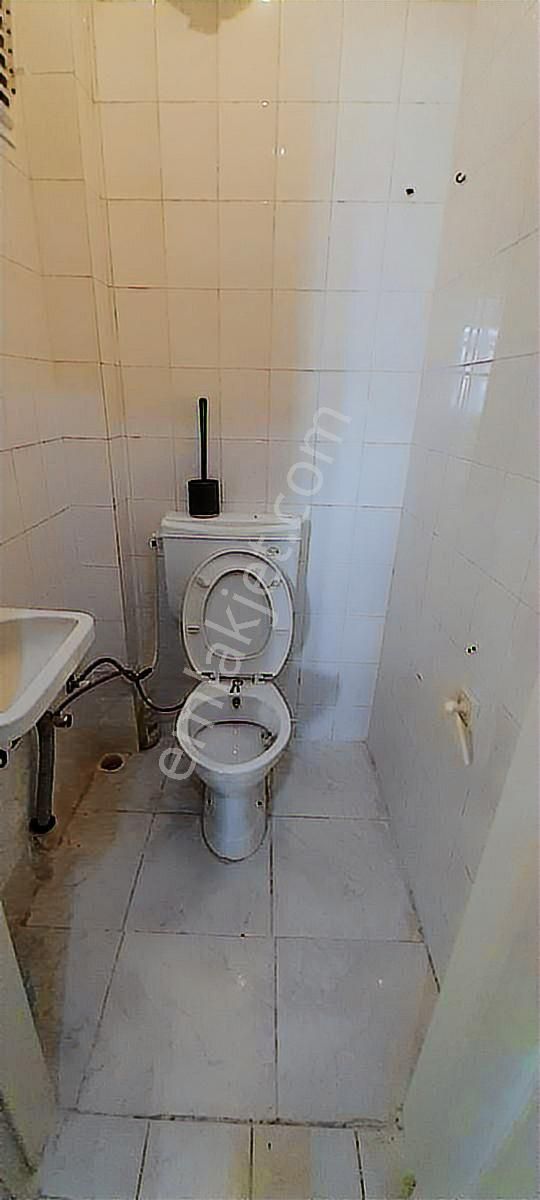 Kocamustafapaşa Merkez 2.kat 2+1 65m2 Balkon Boş Satılık Daire - Görsel 3