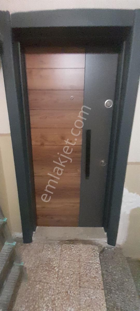 Kocamustafapaşa Merkez 2.kat 2+1 65m2 Balkon Boş Satılık Daire - Görsel 5