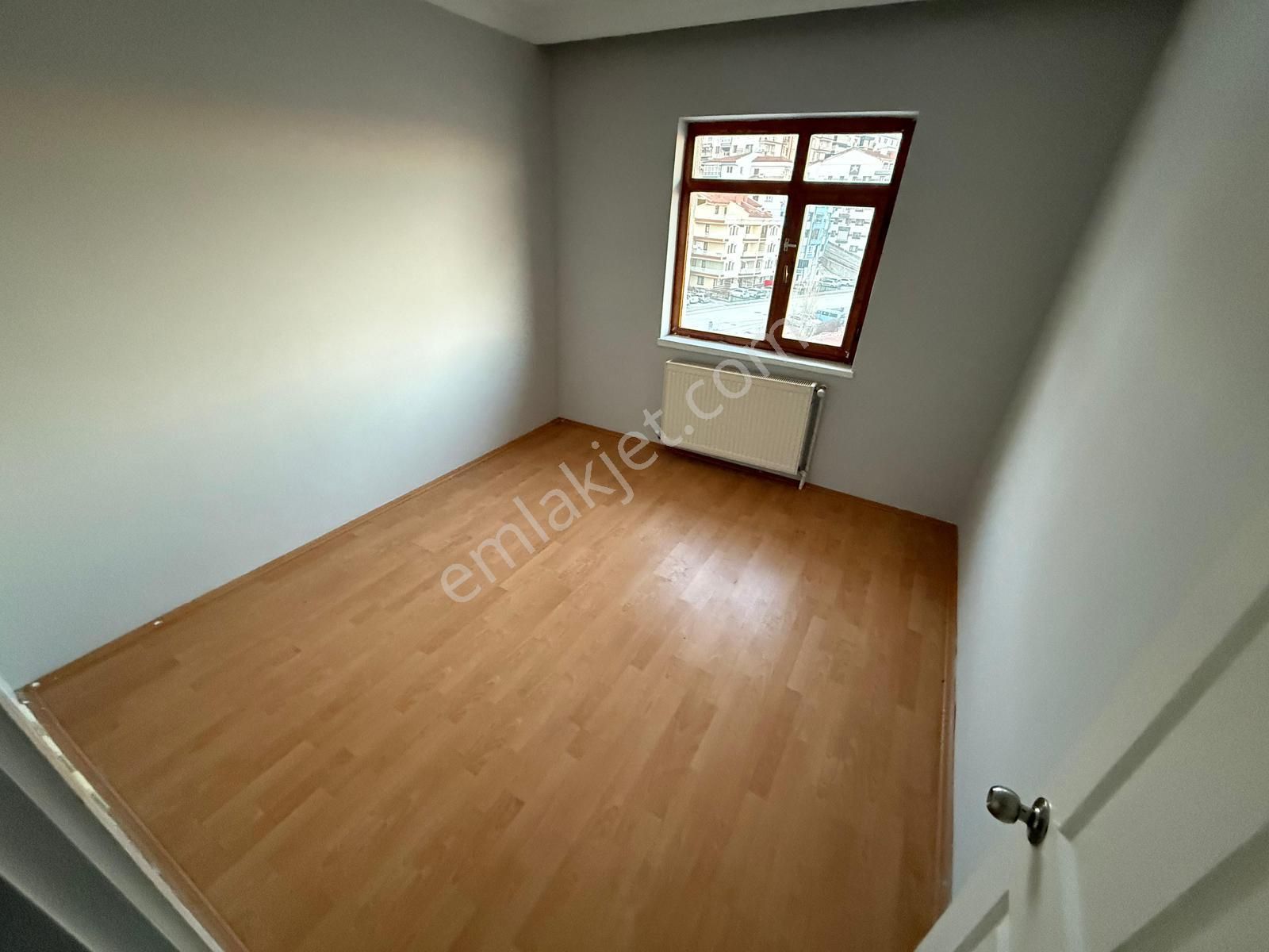 Osmangazi Mahallesinde 3+1 Manzaralı Bağımsız Fırsat Daire - Görsel 15