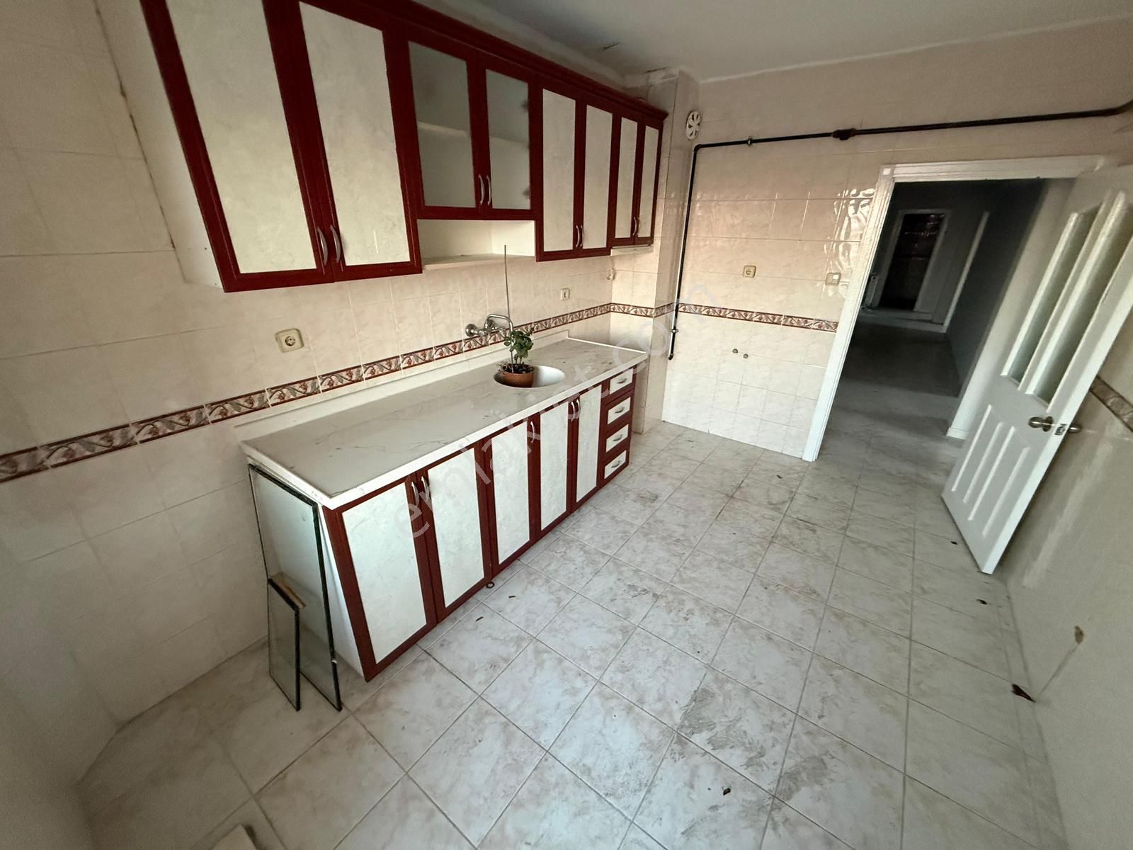 Osmangazi Mahallesinde 3+1 Manzaralı Bağımsız Fırsat Daire