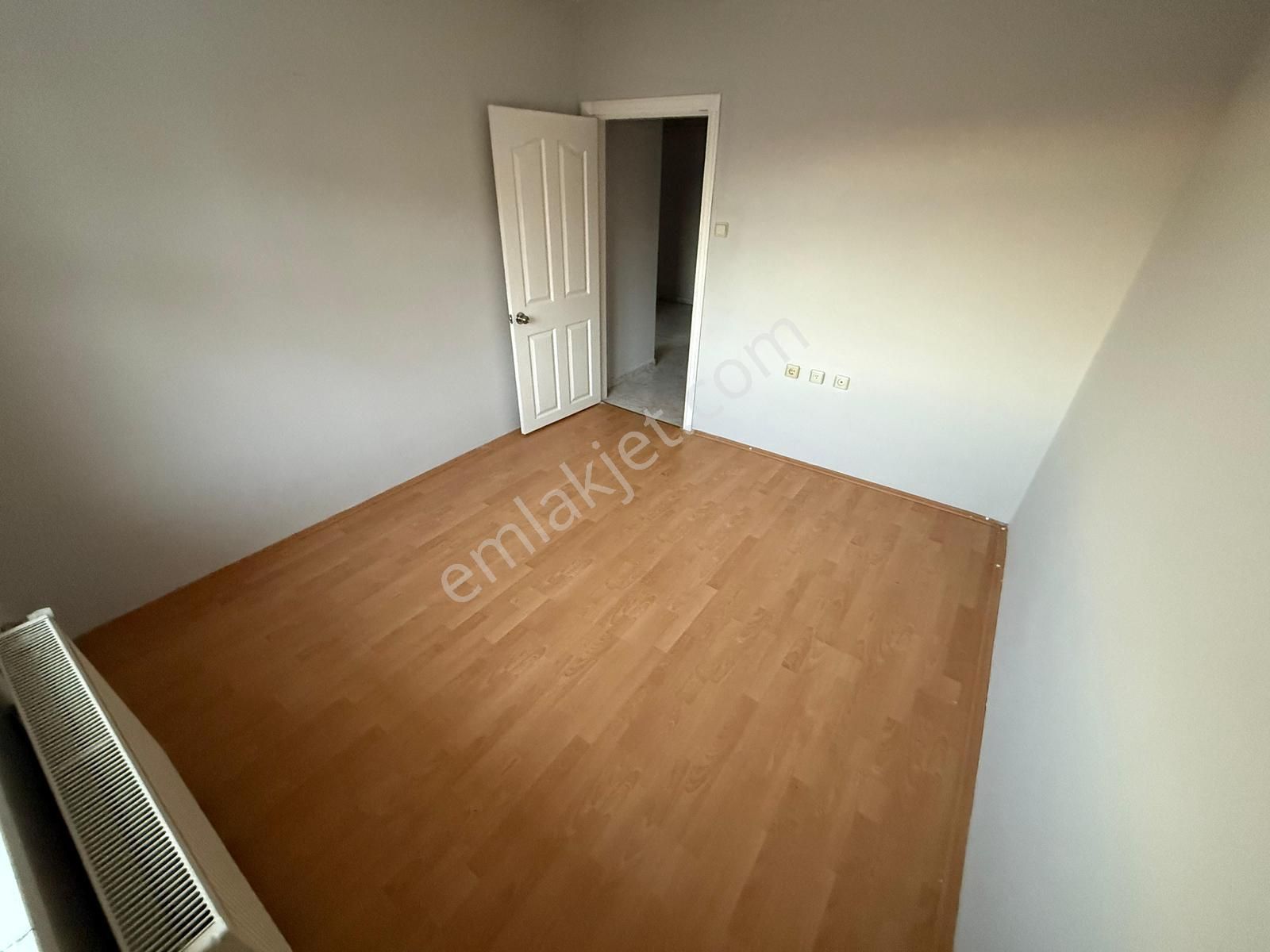 Osmangazi Mahallesinde 3+1 Manzaralı Bağımsız Fırsat Daire - Görsel 19