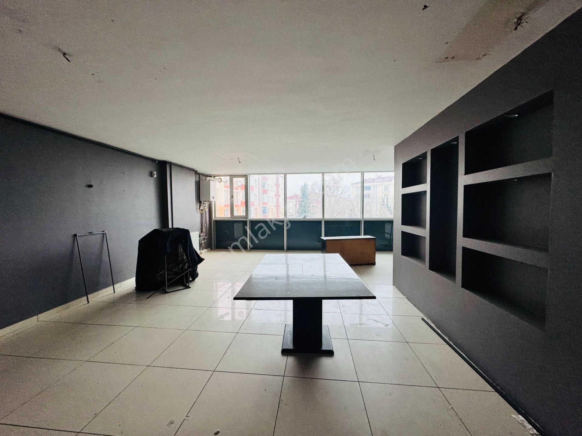 Güven'den Kapaklı'da Belediye'ye Yakın Kombili Satılık Dükkan - Görsel 6