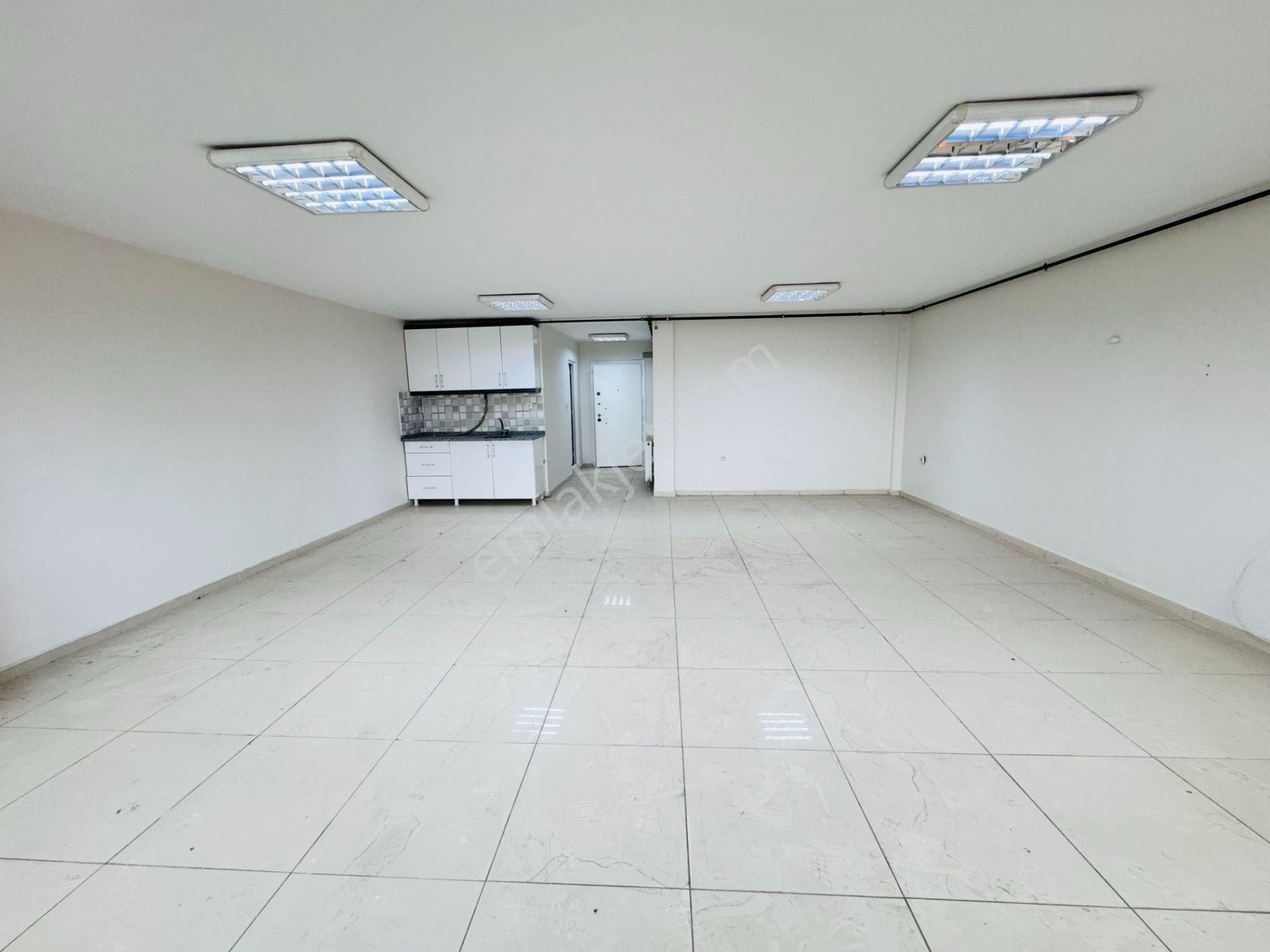 Güven'den Kapaklı'da Belediye'ye Yakın Kombili Satılık Dükkan - Görsel 25