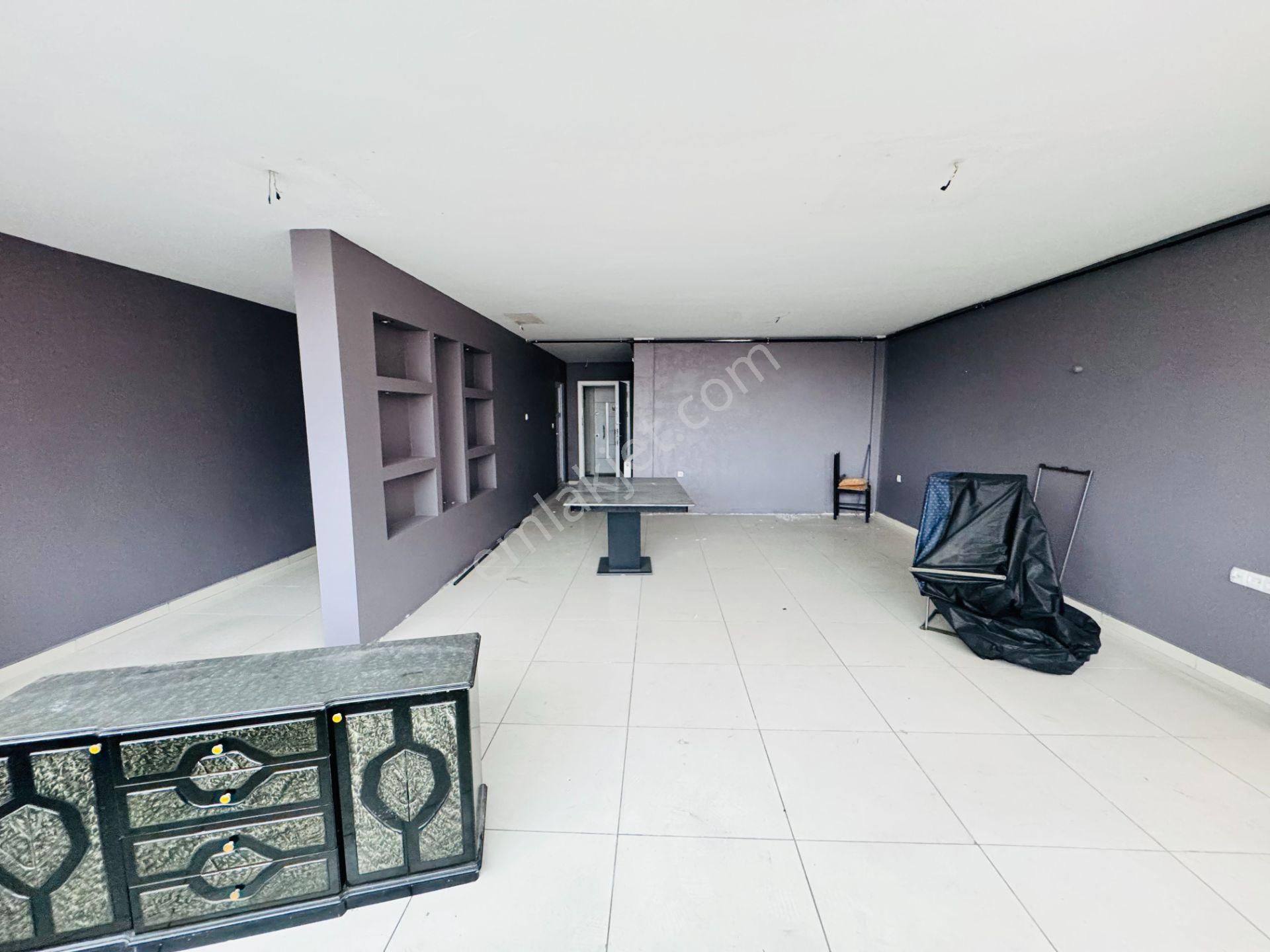 Güven'den Kapaklı'da Belediye'ye Yakın Kombili Satılık Dükkan - Görsel 2