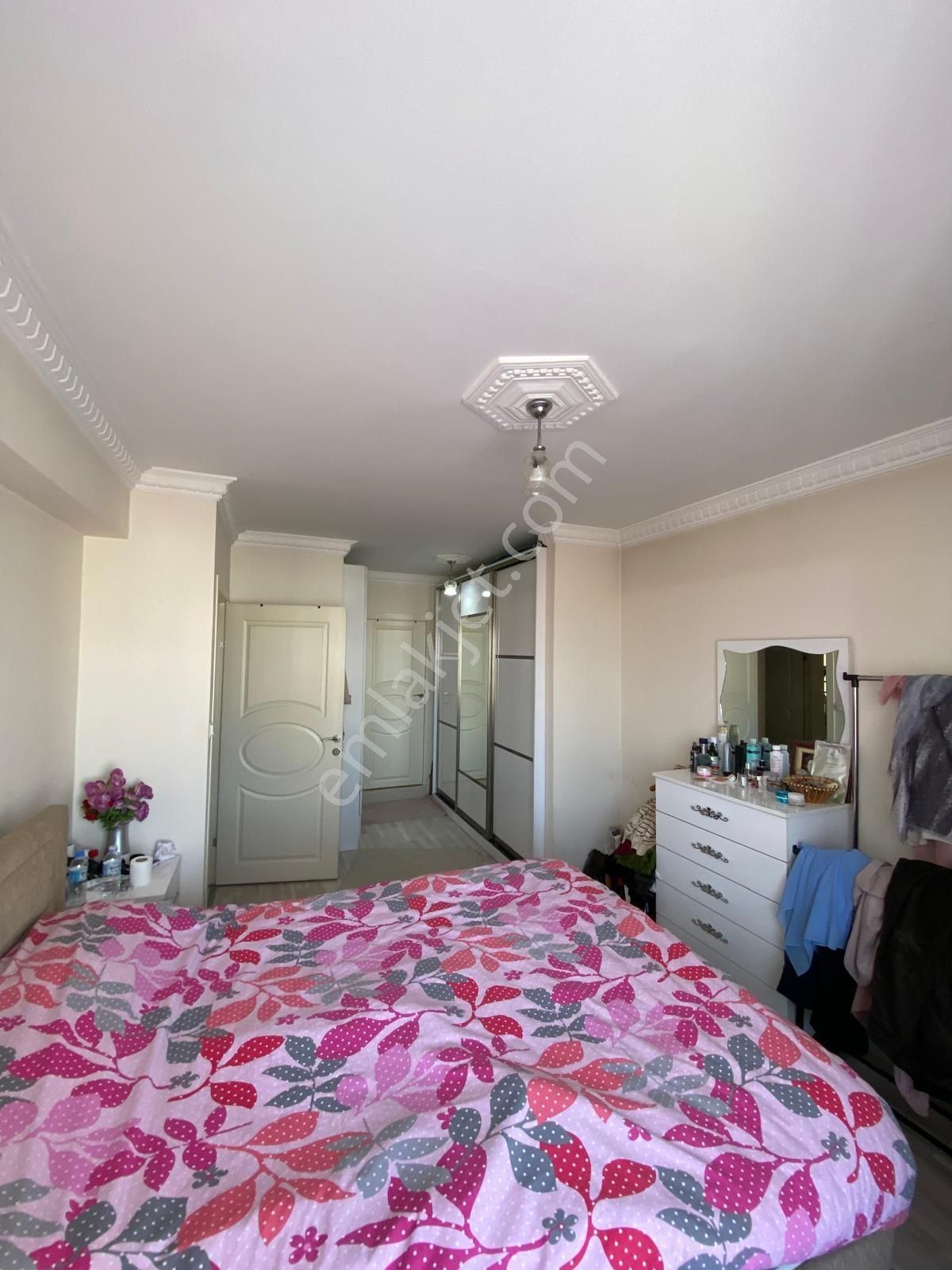 Yenimahalle Karşıyakada Teraslı, Manzaralı, Satılık 5+1 - Görsel 4