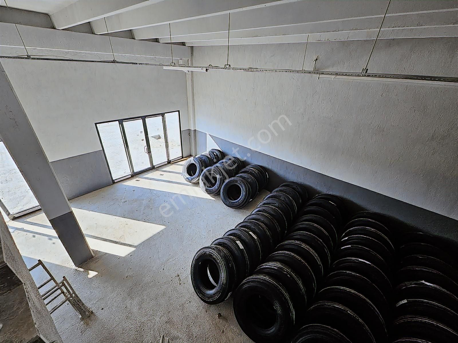 Metin Gönülalan'dan Level Sanayi Sitesinde Satılık İş Yeri - Görsel 15