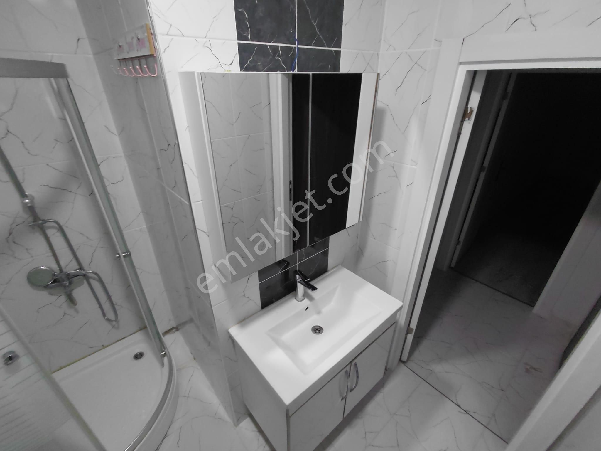 Bölgede Nadir Kapalı Otoparklı Asansörlü 2+1 Kiralık Daire - Görsel 13