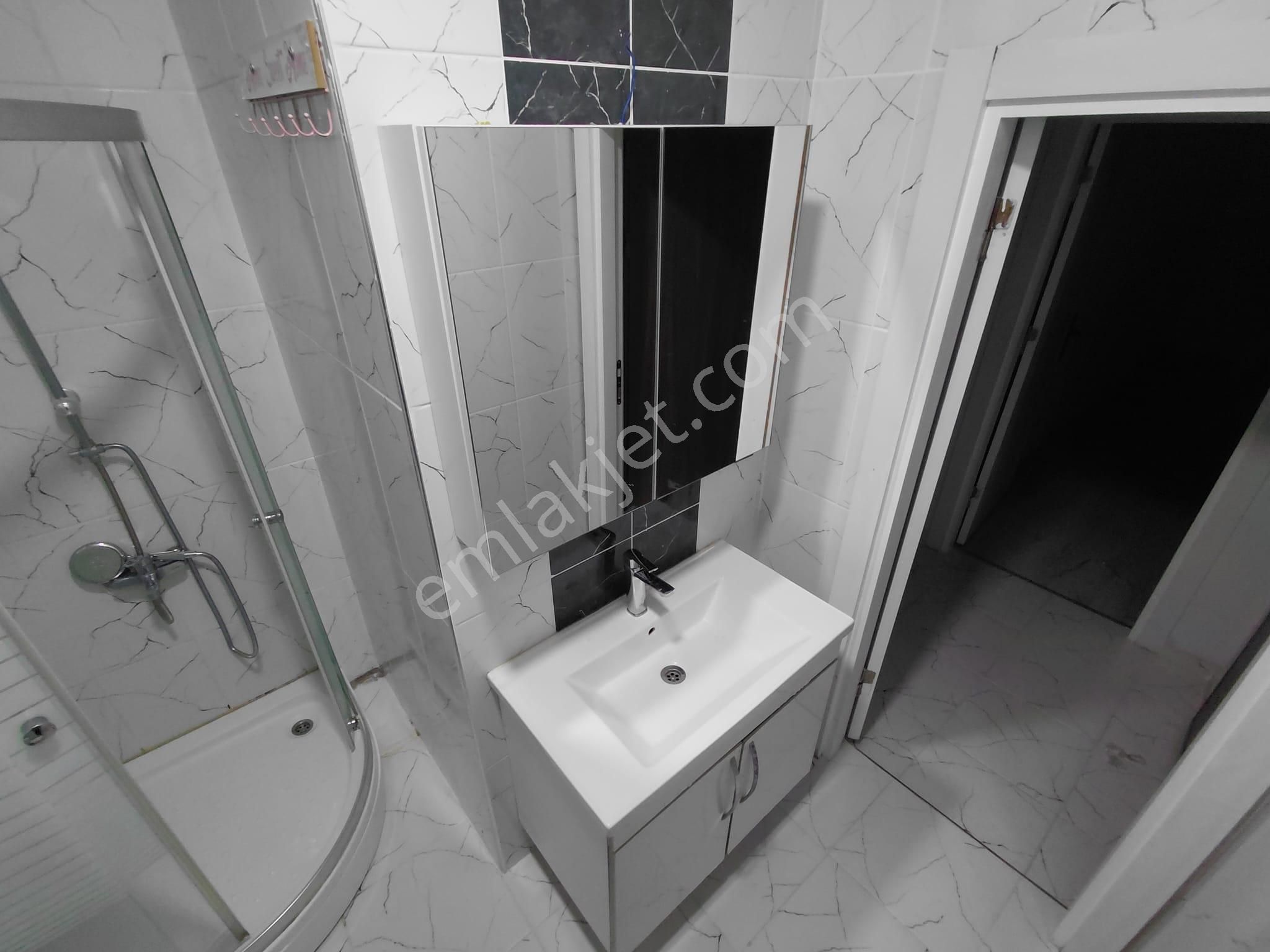 Bölgede Nadir Kapalı Otoparklı Asansörlü 2+1 Kiralık Daire - Görsel 12