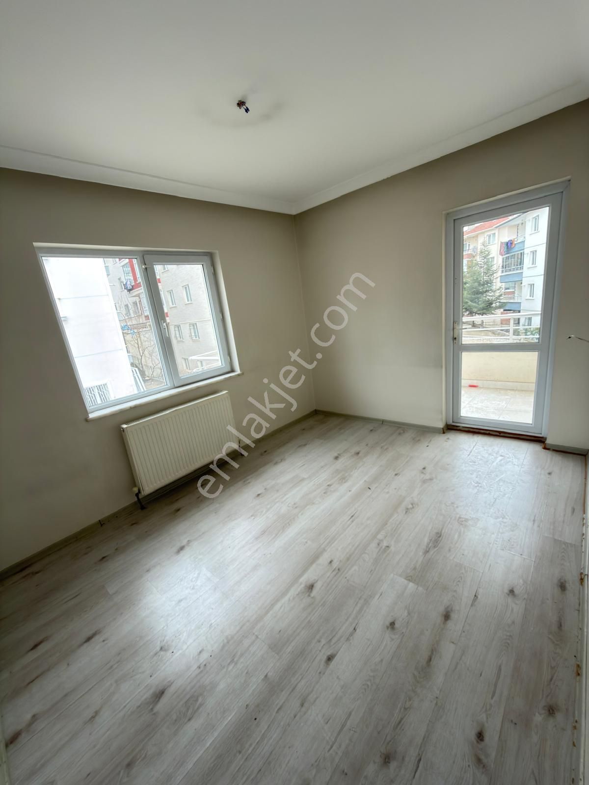 Sincan Malazgirt Mhde Yeni Bina Yapılı 3+1 Harika Konumda Ara Kat Daire - Görsel 21