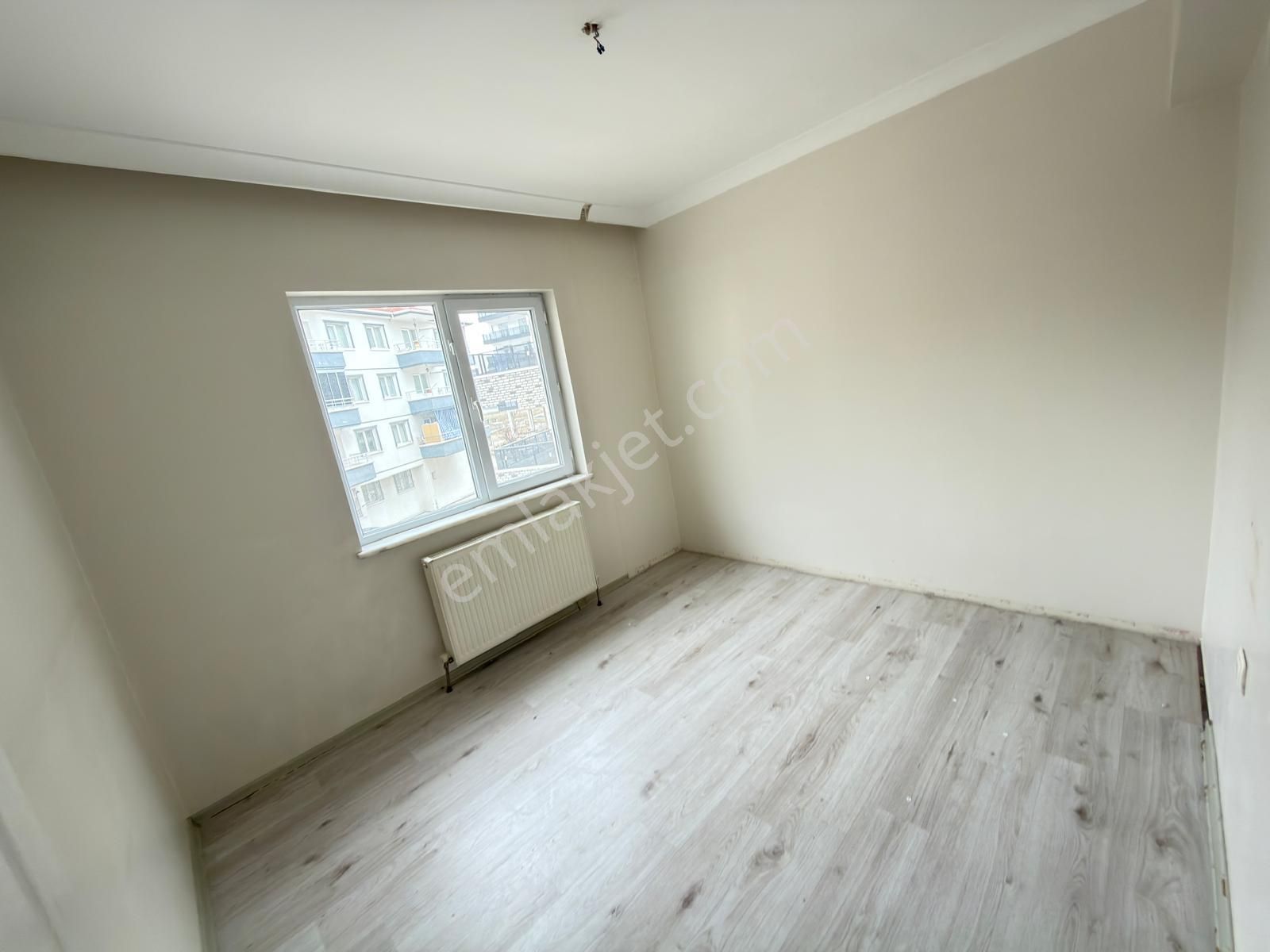 Sincan Malazgirt Mhde Yeni Bina Yapılı 3+1 Harika Konumda Ara Kat Daire - Görsel 7