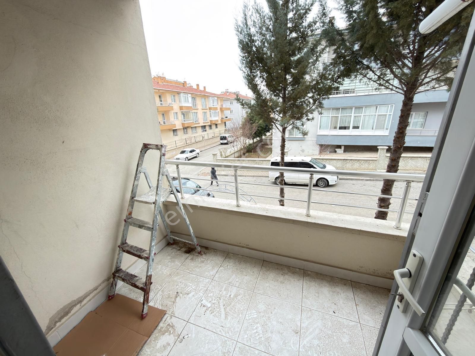 Sincan Malazgirt Mhde Yeni Bina Yapılı 3+1 Harika Konumda Ara Kat Daire - Görsel 27