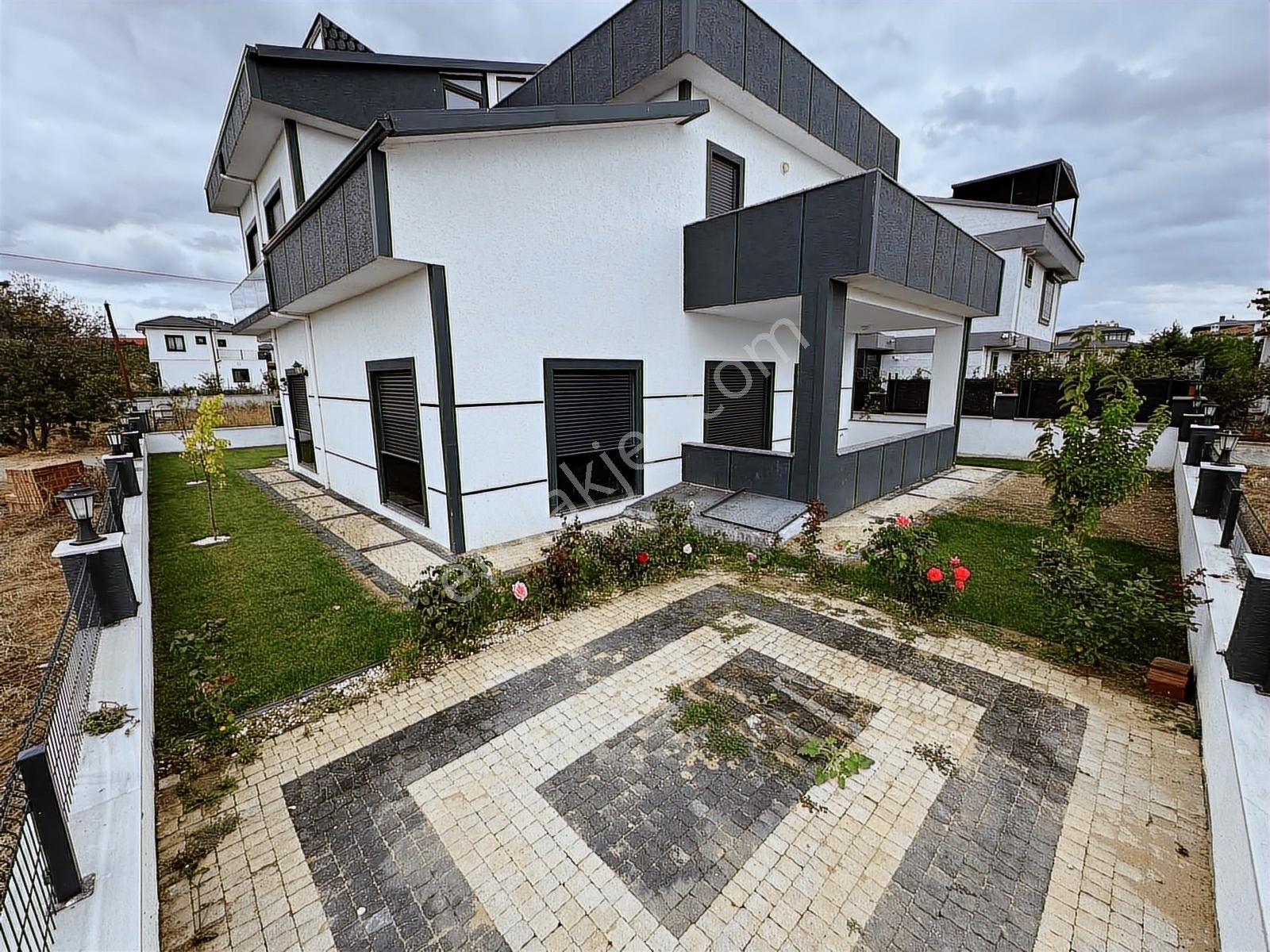 Denize Yürüme 15dk Mühteşem Deniz Manzaralı Mustakil Villa - Görsel 19