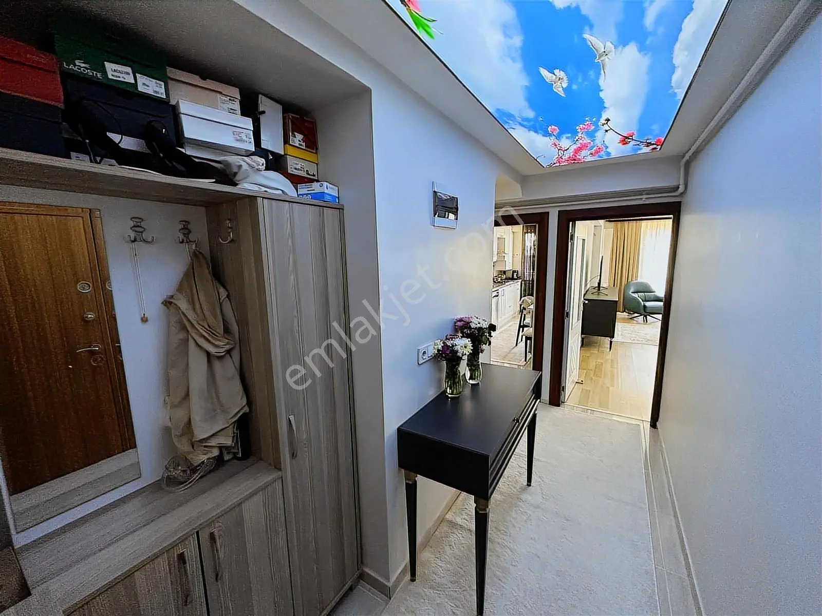 Cumhuryet Mah Nezih Ve Sakin Yerinde Otoparklı Daire