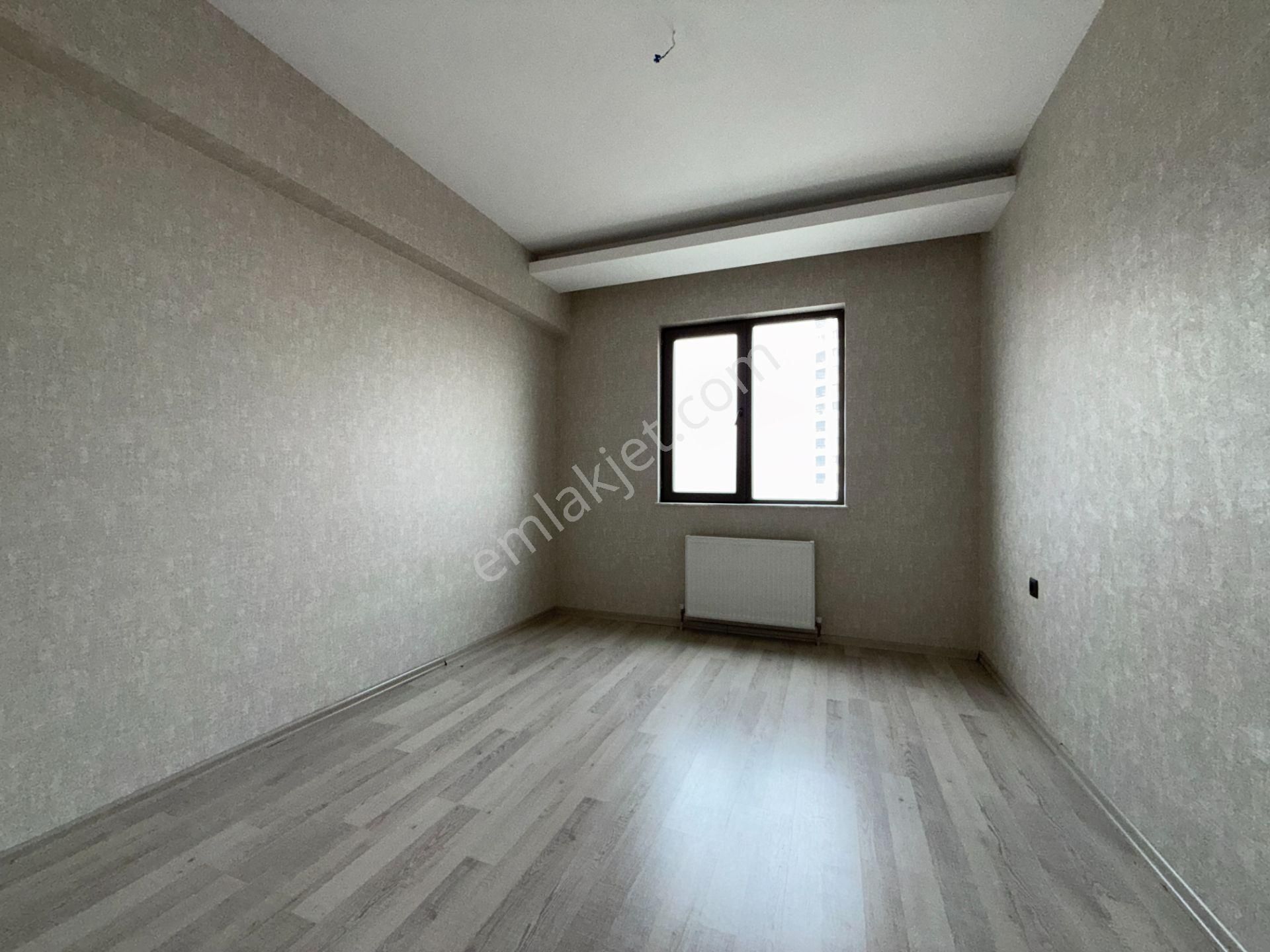 Ufuk Kılıç Emlak'tan Sitede K.otoparklı Şık Yapılı Modern 4+1 Daire - Görsel 15
