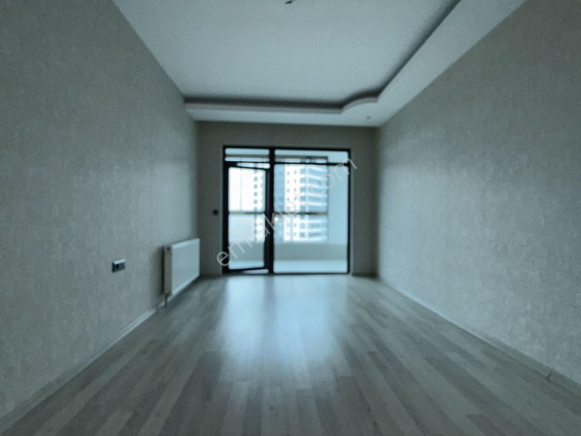 Ufuk Kılıç Emlak'tan Sitede K.otoparklı Şık Yapılı Modern 4+1 Daire - Görsel 26