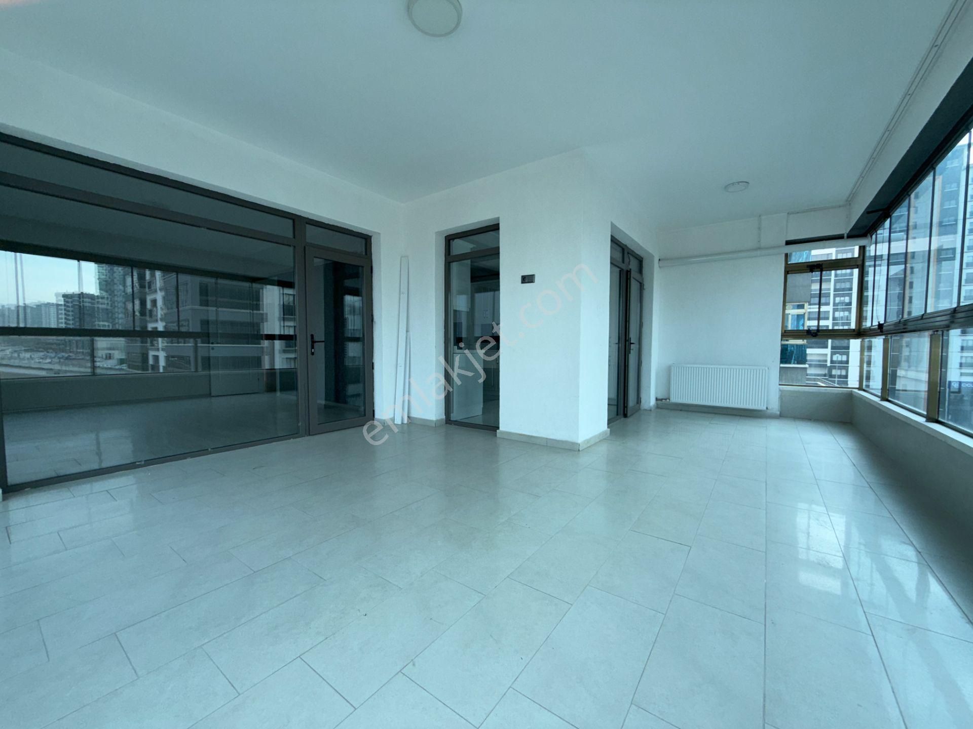 Ufuk Kılıç Emlak'tan Sitede K.otoparklı Şık Yapılı Modern 4+1 Daire - Görsel 5