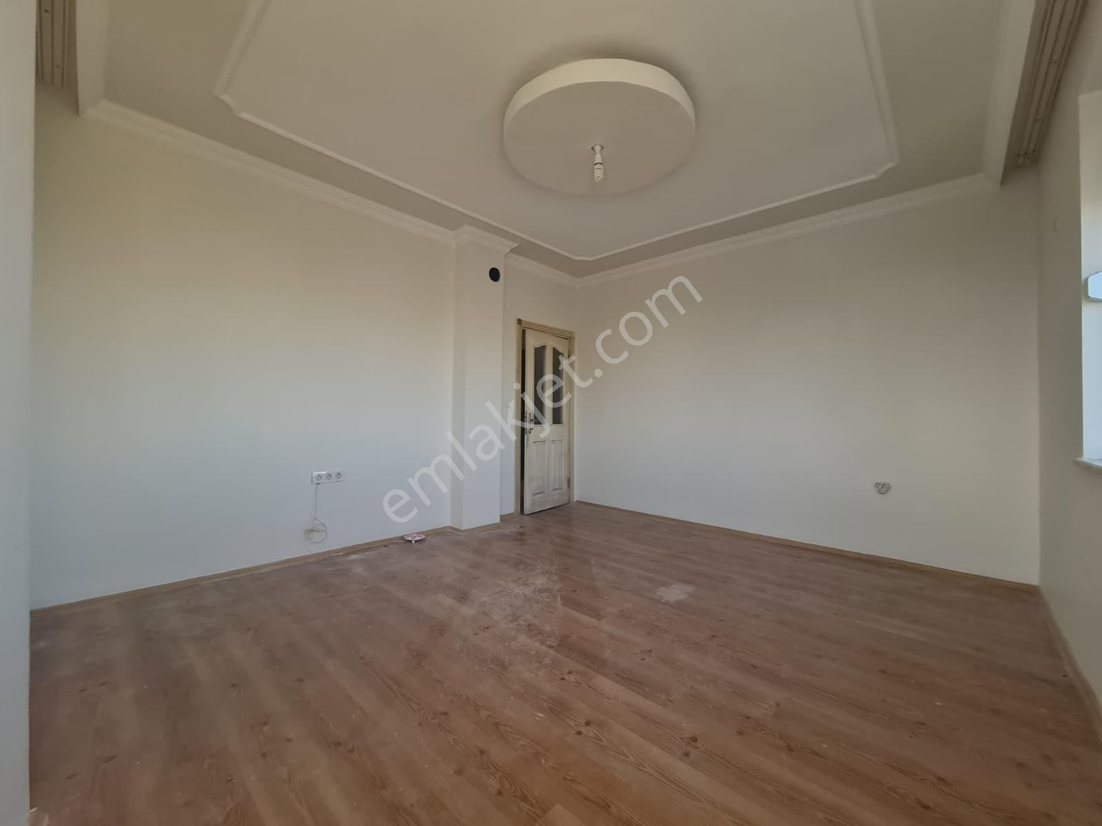 V.aydoğmuş Mh.cumartesi Pazar Yakını İskanlı Katta 2+1 Satılık Konut - Görsel 8