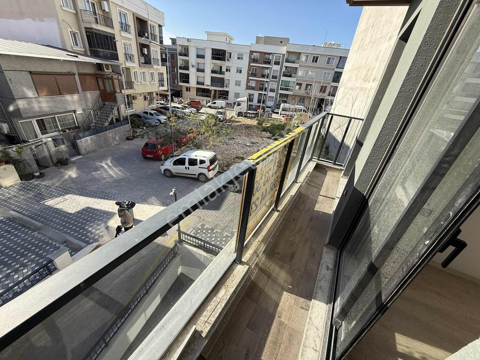 Üniversiteye 2 Dk | Diya Yapıda Balkonlu 1+1 Asansörlü - Görsel 5