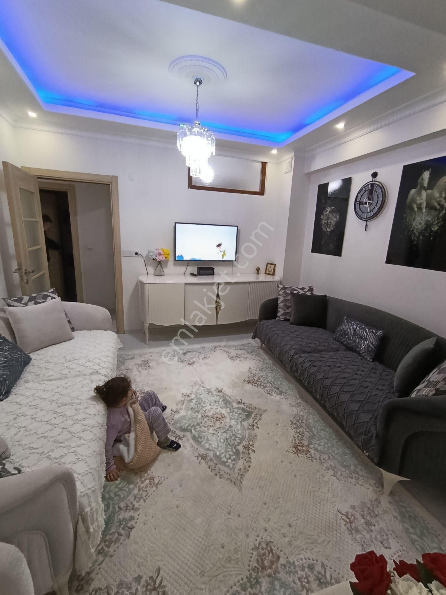 Hicret Emlaktan Esenler Tuna Mah.2+1 75 M2 Satılık Daire Acil - Görsel 3