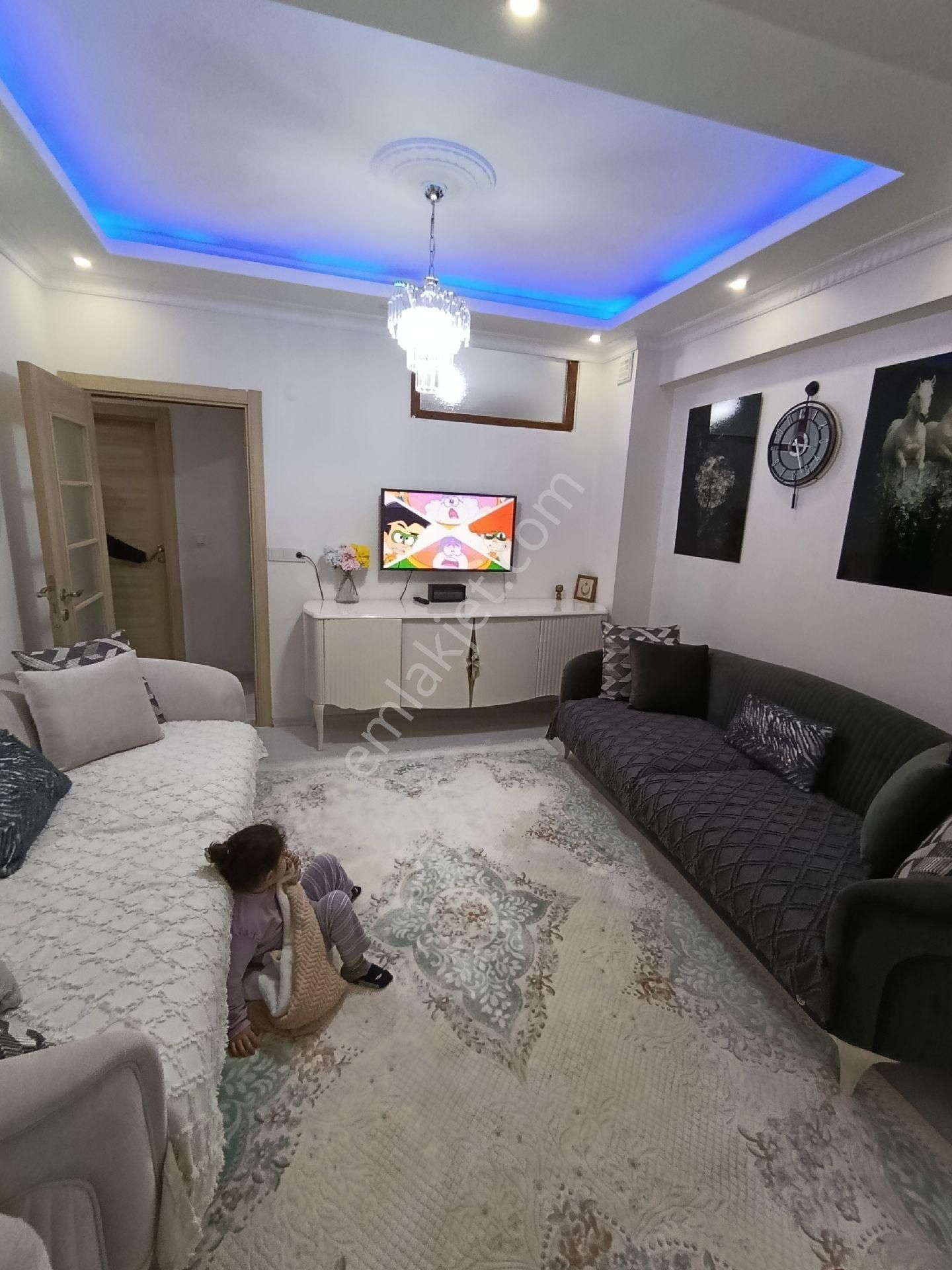 Hicret Emlaktan Esenler Tuna Mah.2+1 75 M2 Satılık Daire Acil - Görsel 4