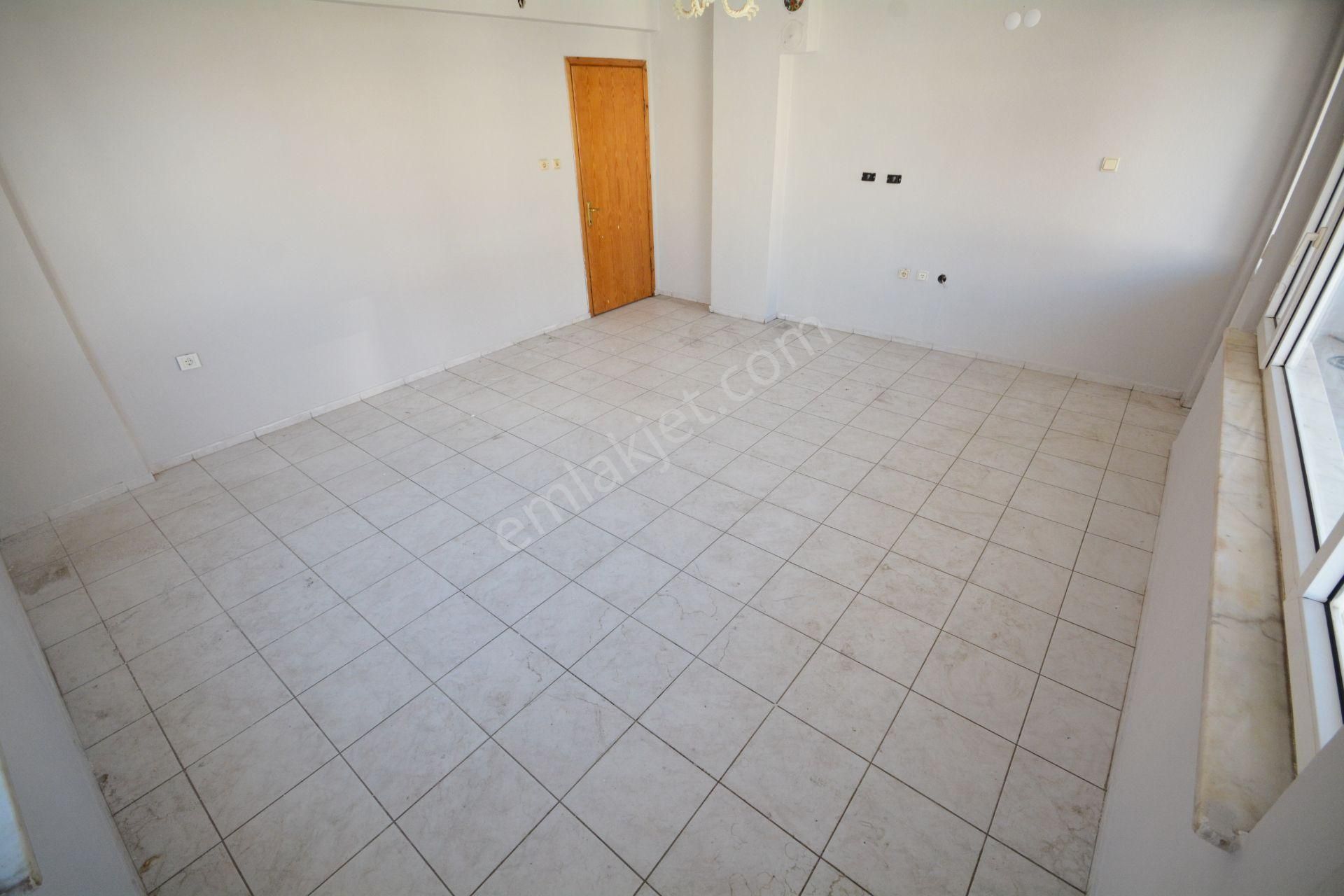 ▀ Jet Emlaktan Altınkum'da Ayrı Mutfaklı Kiralık 2+1 Daire - Görsel 6