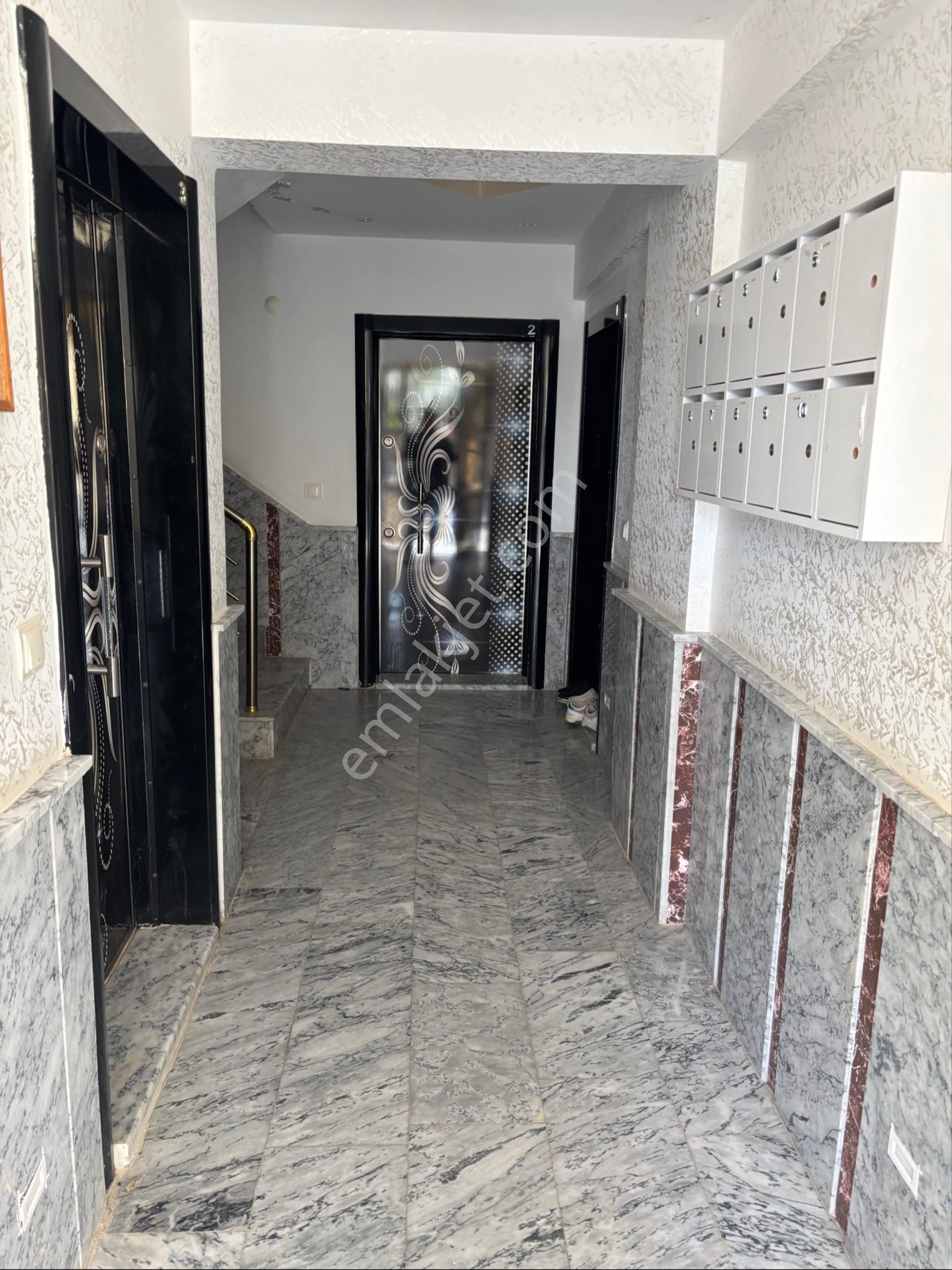 🏡 Efeler Mahallesi Satılık 2+1 Ayrı Mutfak Geniş Daire - Görsel 3