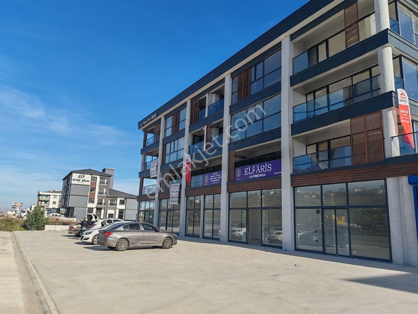 Gop'ta Bursa Yoluna Cephe Kiralık Sıfır Dükkan